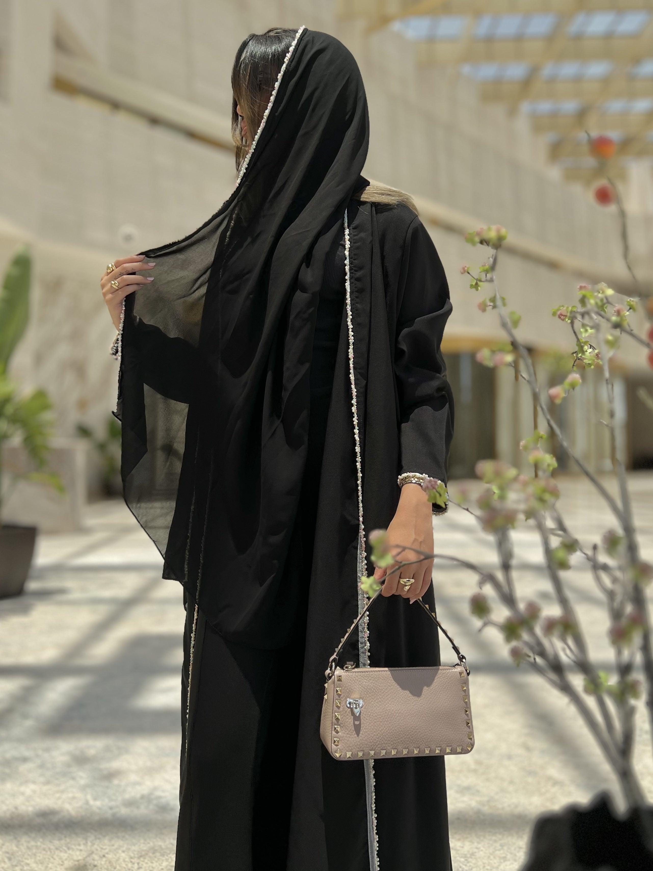 MW1579 - عباية سوداء يومية مزينة بلؤلؤ ملون | Black Everyday Abaya with Colorful Pearls - Aya