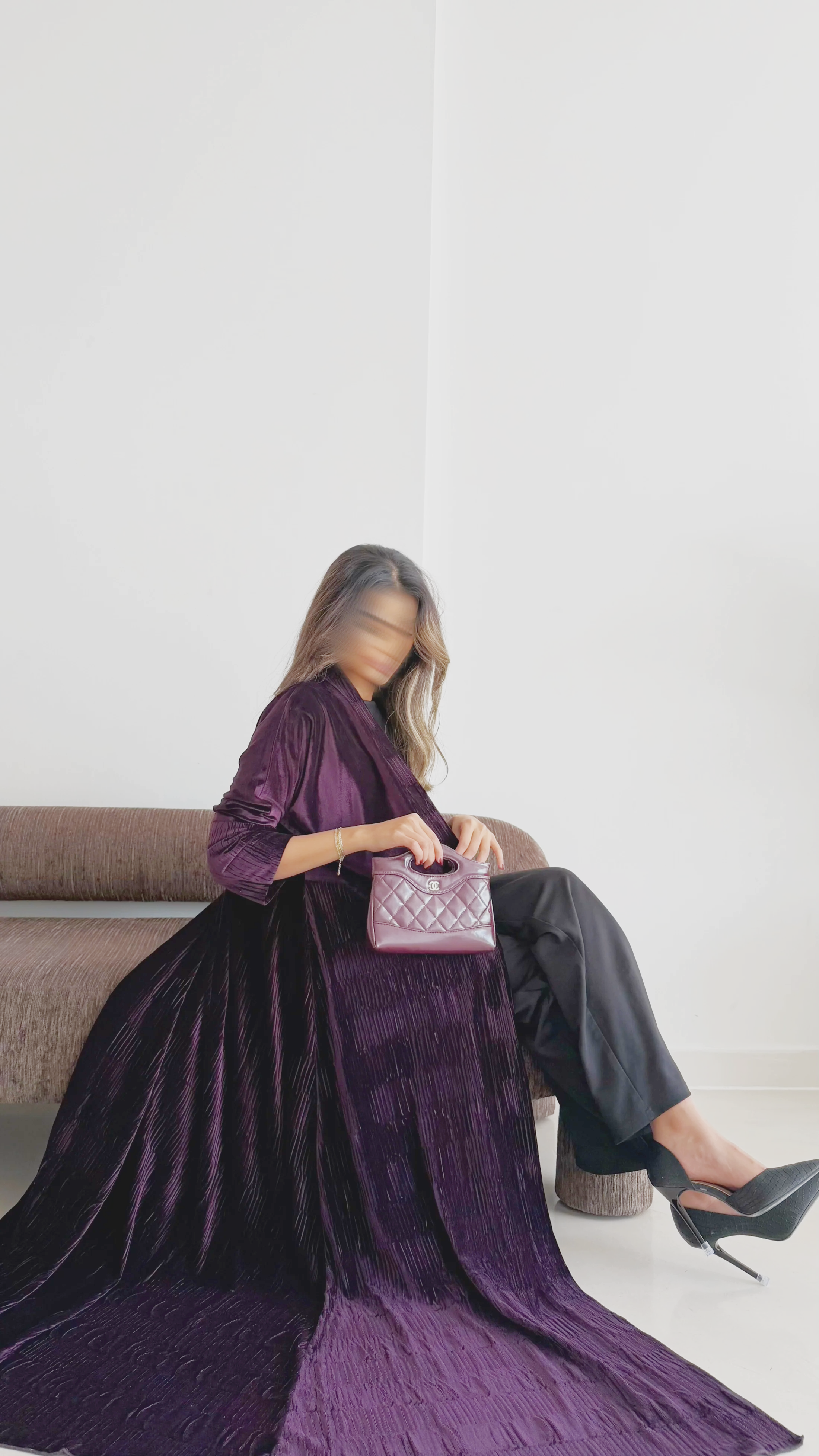 MW645 - Light Crepe Standing with Jacquard Half-Cloche