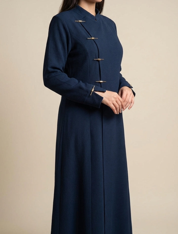 MWK109 عباية بليزر بتقفيلة ذهبية