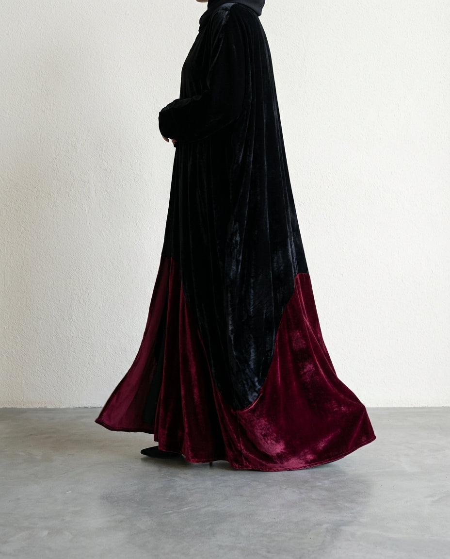 عباية مخمل نص فراشة - Image 1