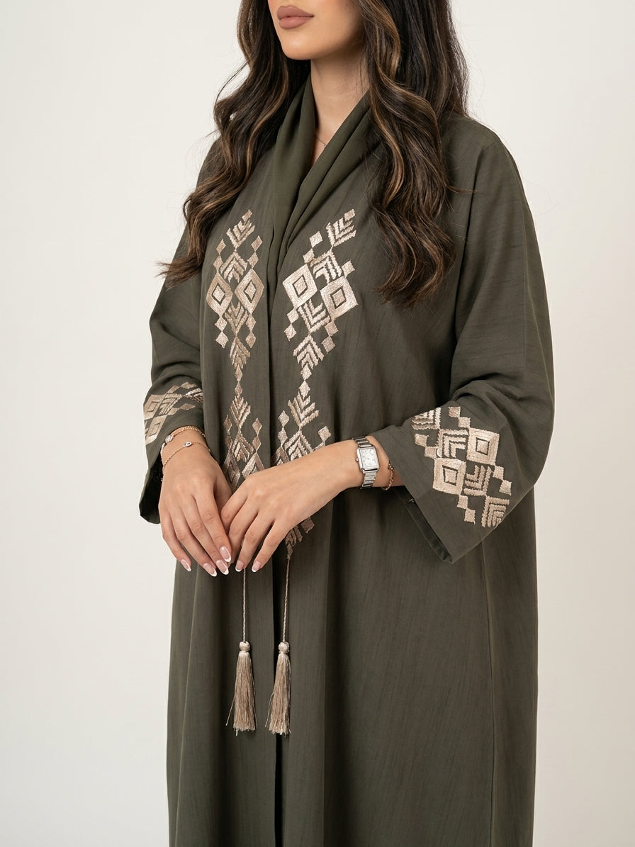 عباية بتطريز يدوي - Image 3