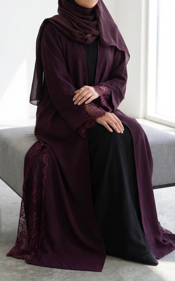 MWK108 عباية رسمية بدانتيل