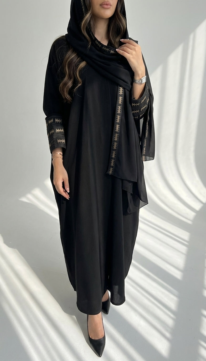 عباية بتطريز بالاكمام - Image 1