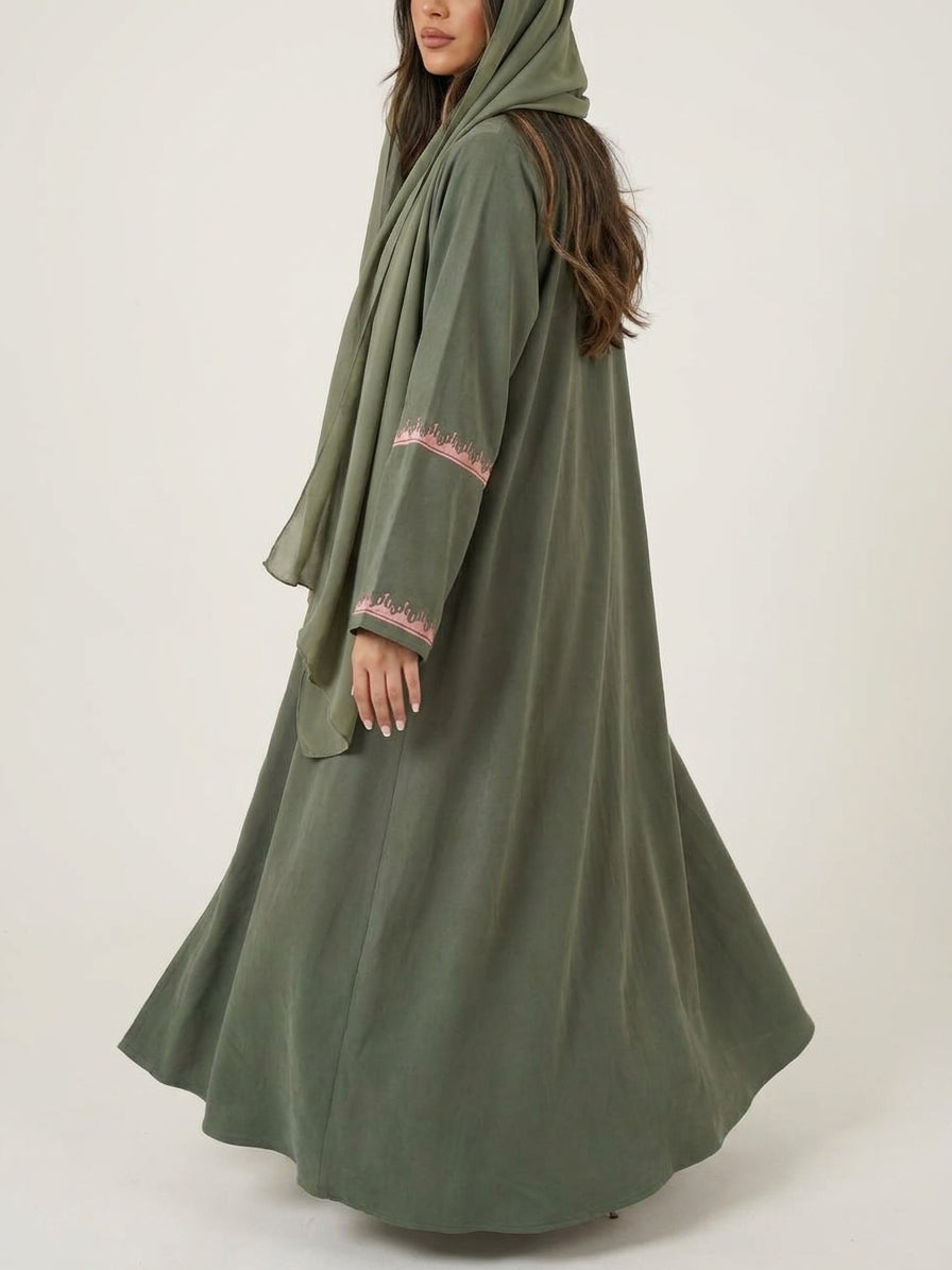 عباية كريب تطريز - Image 3