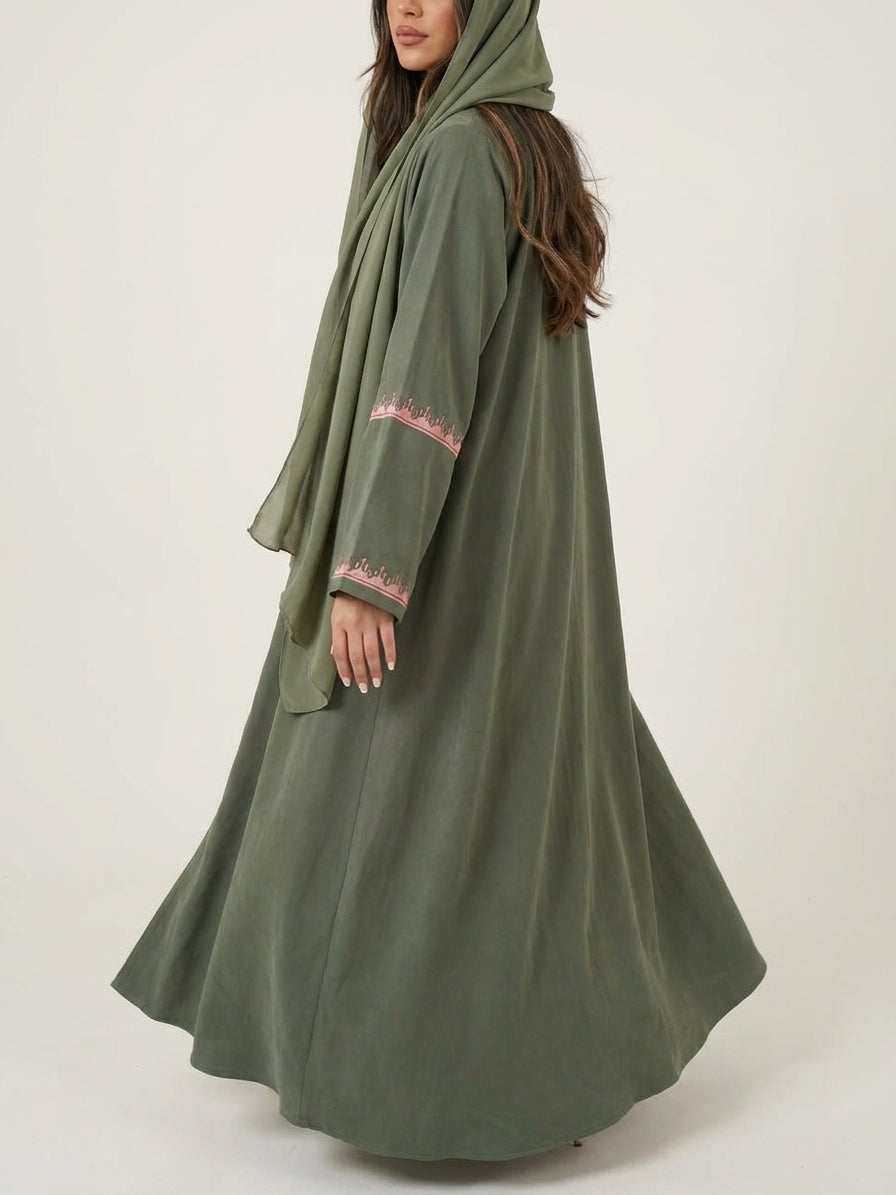 عباية كريب تطريز - Image 3