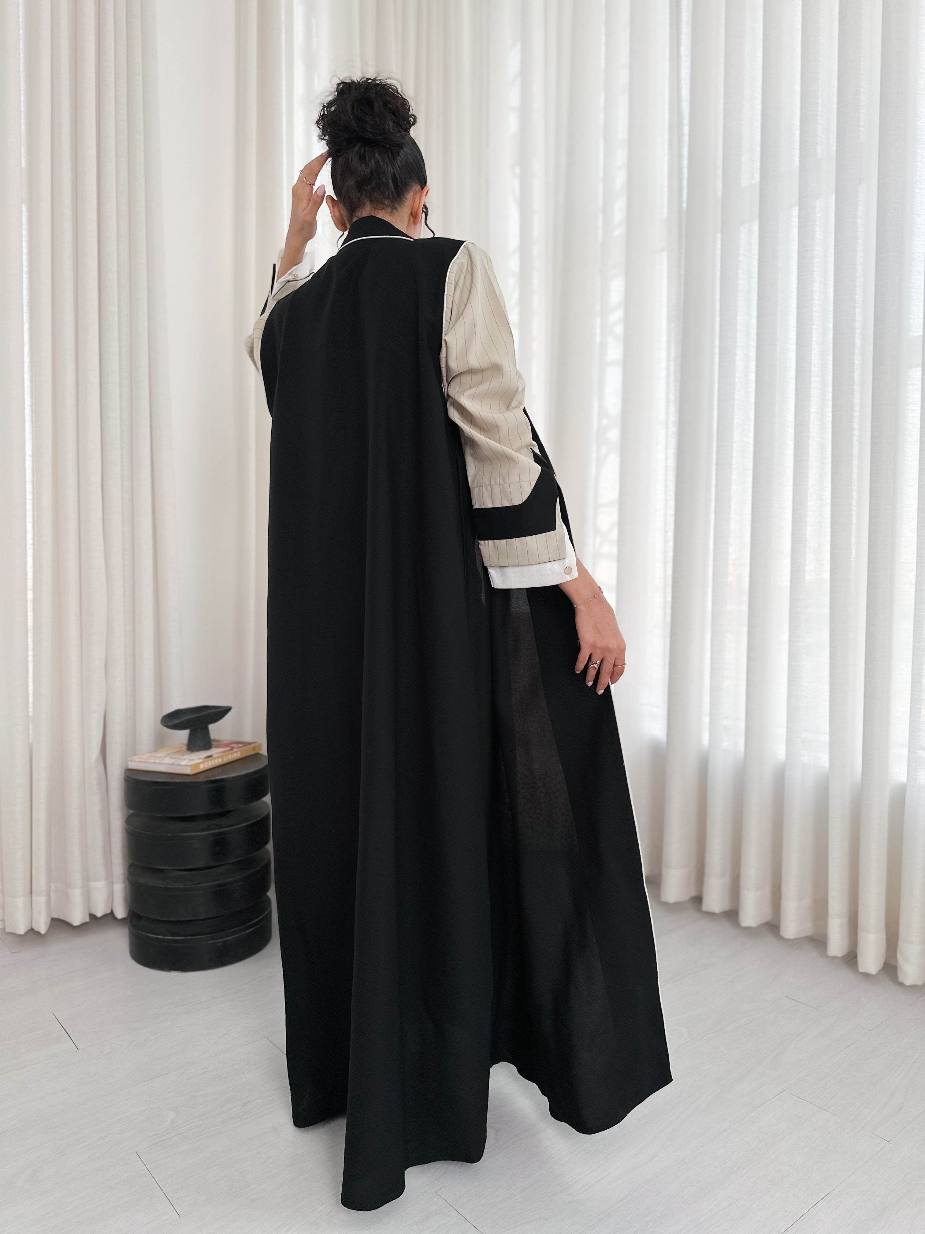 MW645 - كريب خفيف واقف مع جاكار نص كلوش - Aya