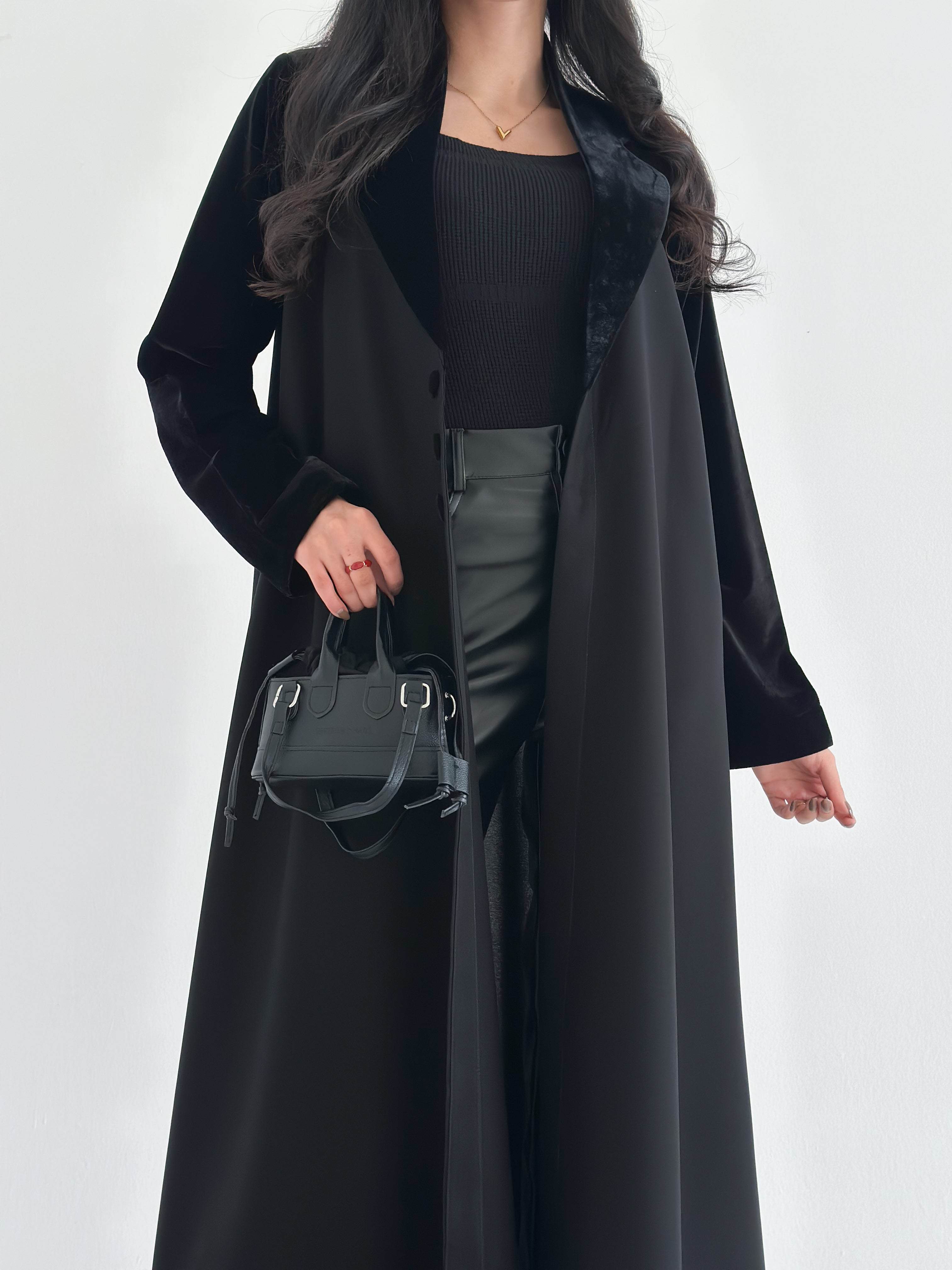 MW964 - قماش كريب مع مخمل نص كلوش - Aya