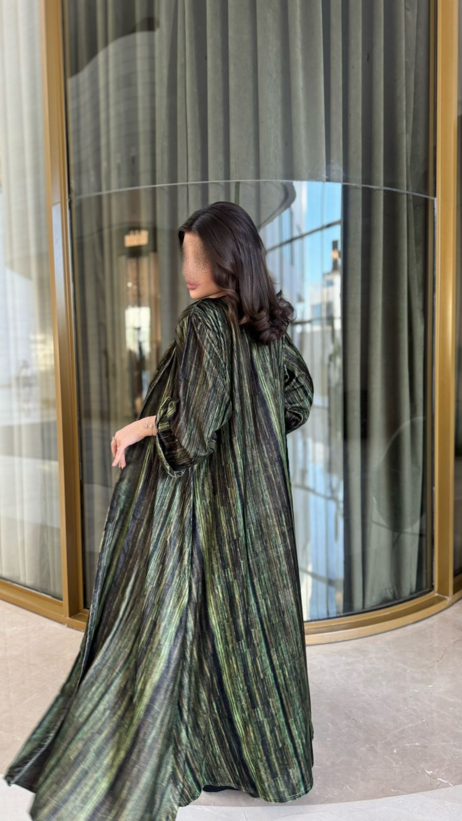 عباية مخمل طباعة اخضر - Image 1