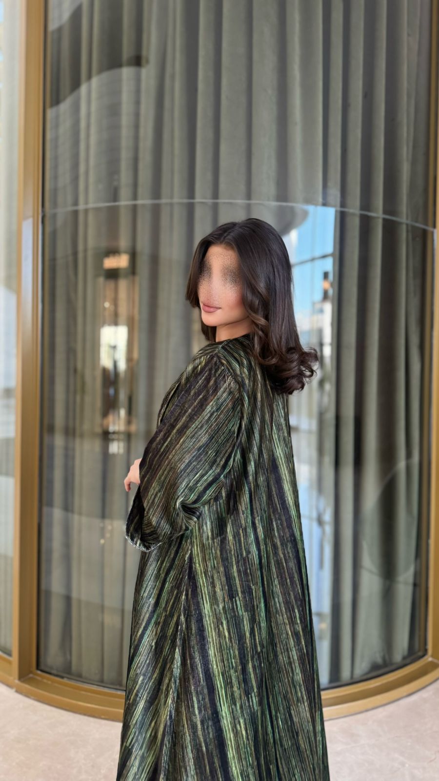 عباية مخمل طباعة اخضر - Image 2