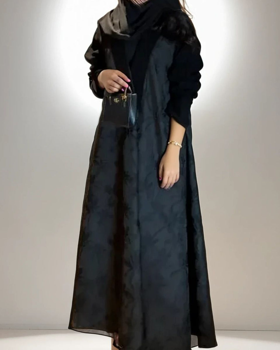 MW645 - Light Crepe Standing with Jacquard Half-Cloche