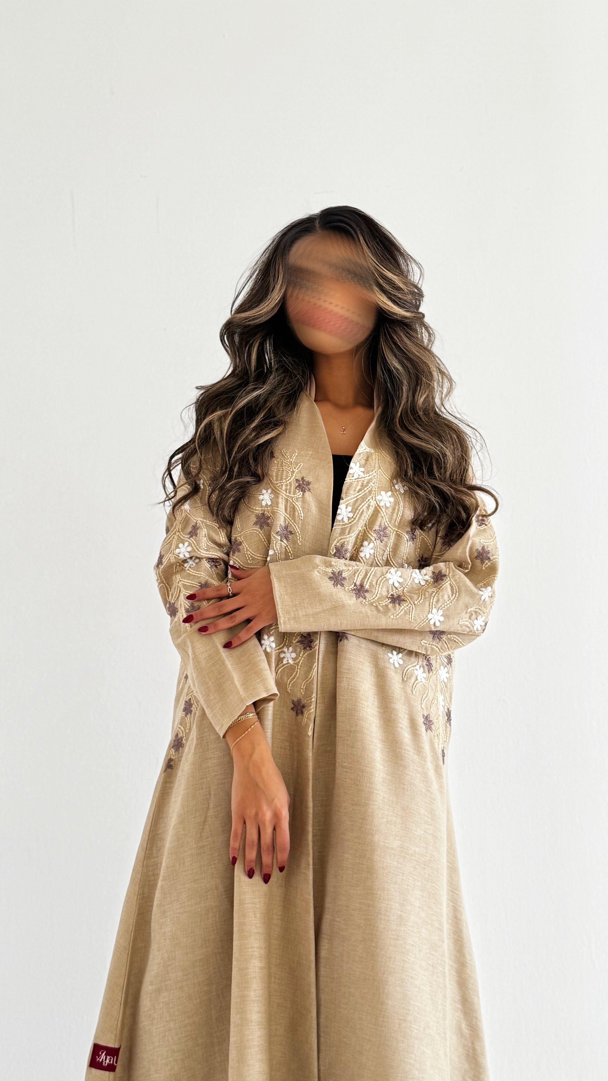 MWT393 - عباية لنن تطريز بيج - Aya