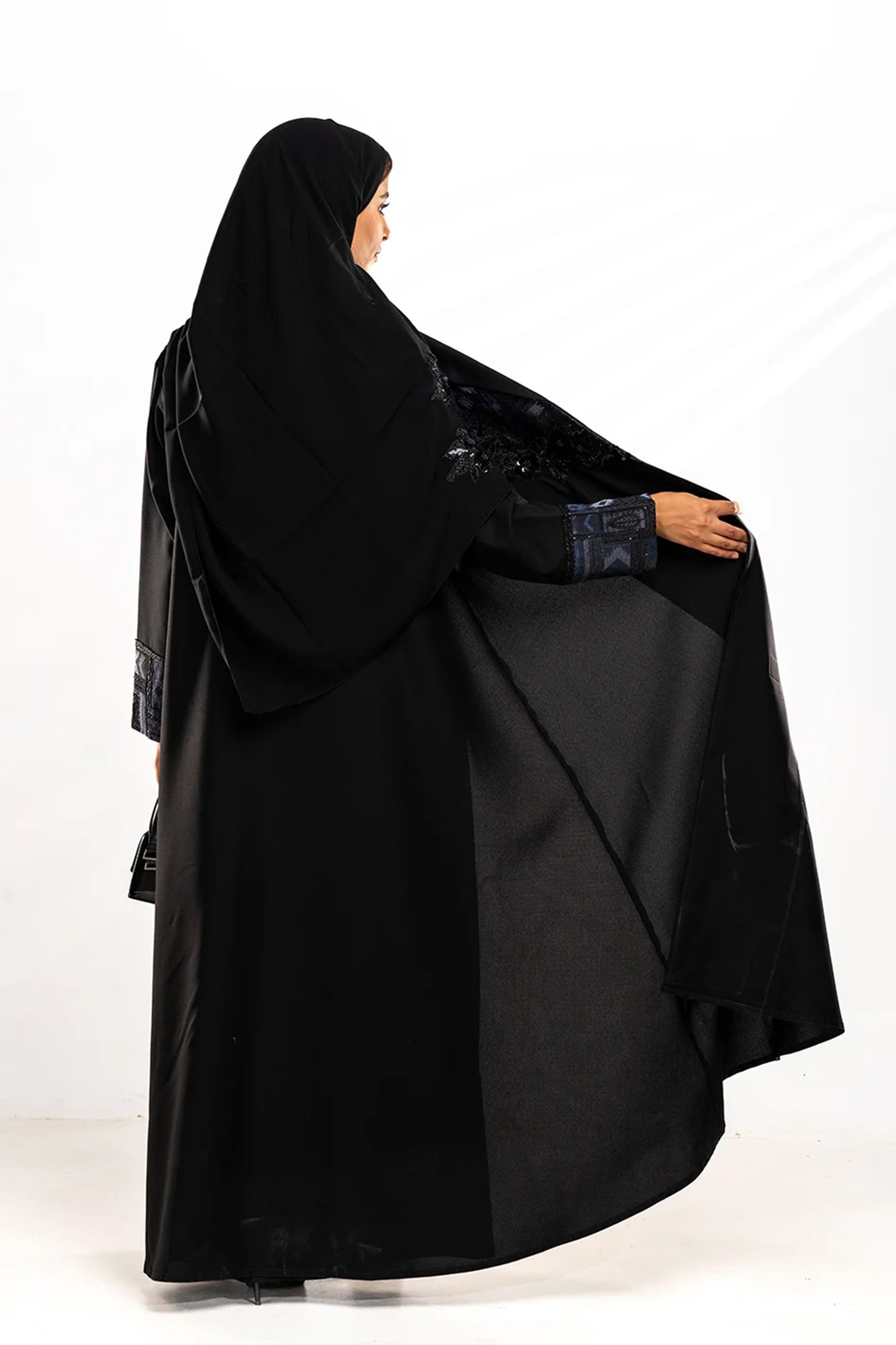 MWT4266 - عباية نغم - Aya