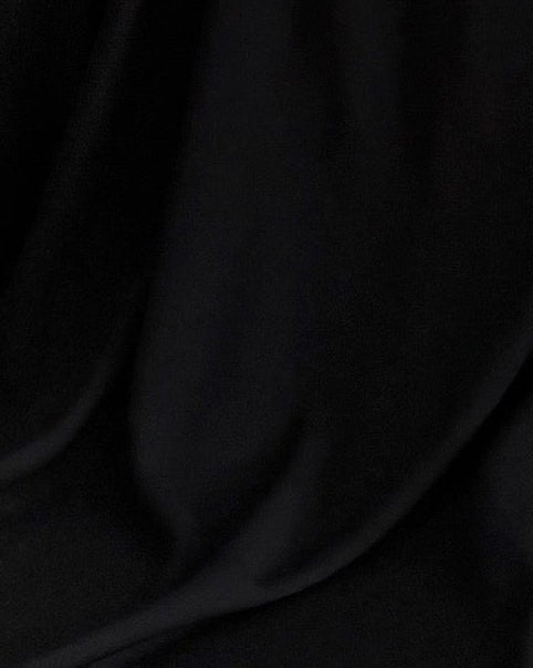 MW2205 - عبايه سوداء بقصه دبل كلوش مع اضافه تطريز - Aya