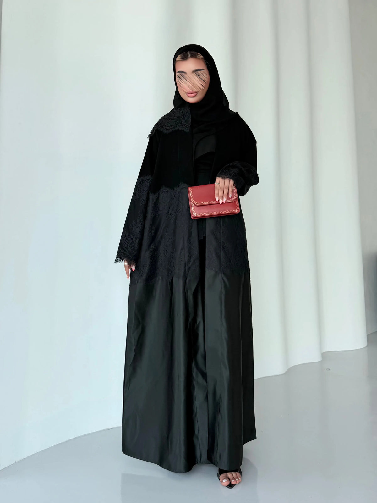 MW456  -  عباية سوداء واقفة رسمية بتدخيلة دانتيل - Aya