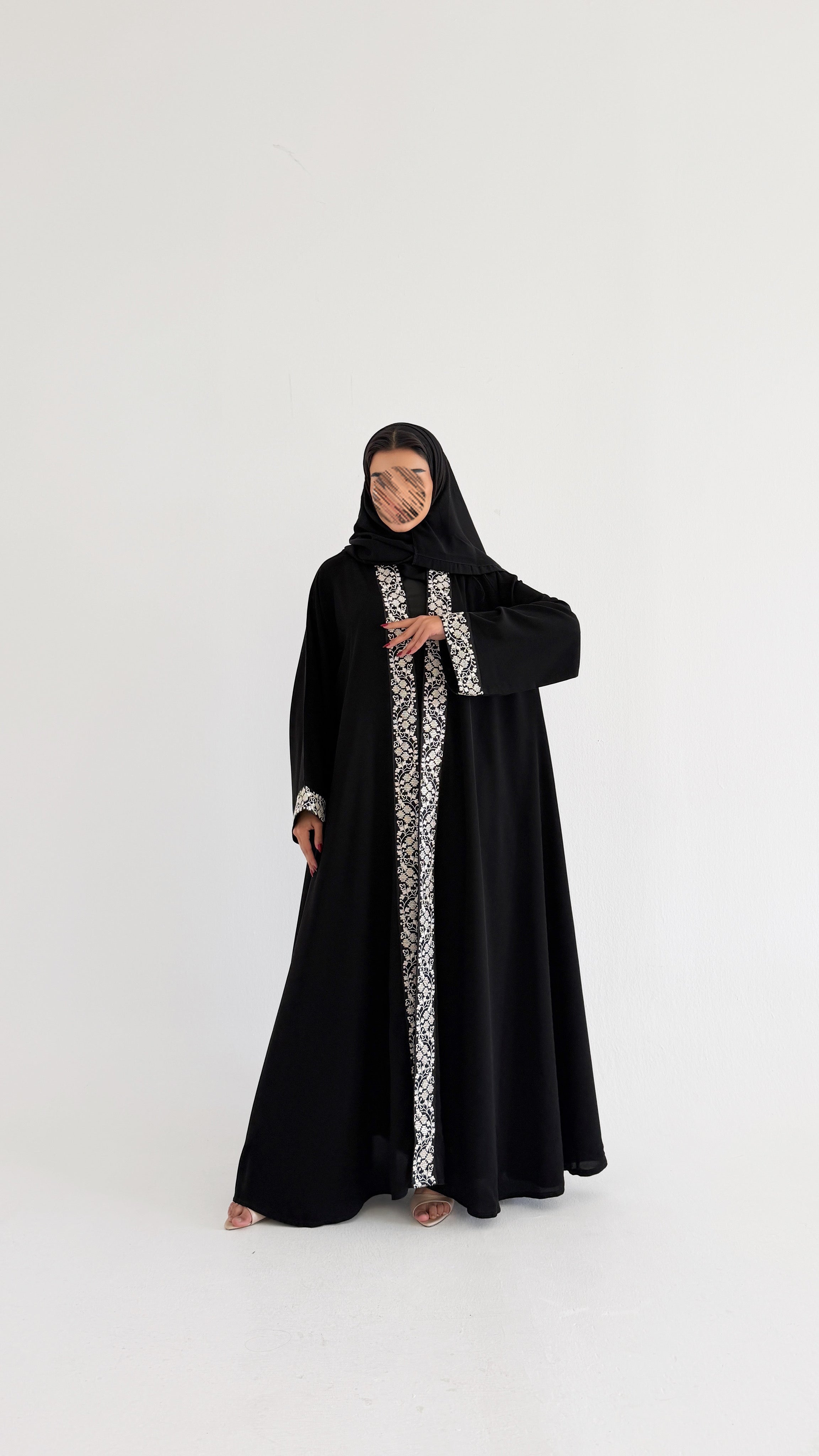 MW2035 - عباية ملكي دبل كلوش واضافة كلفه تطريز - Aya