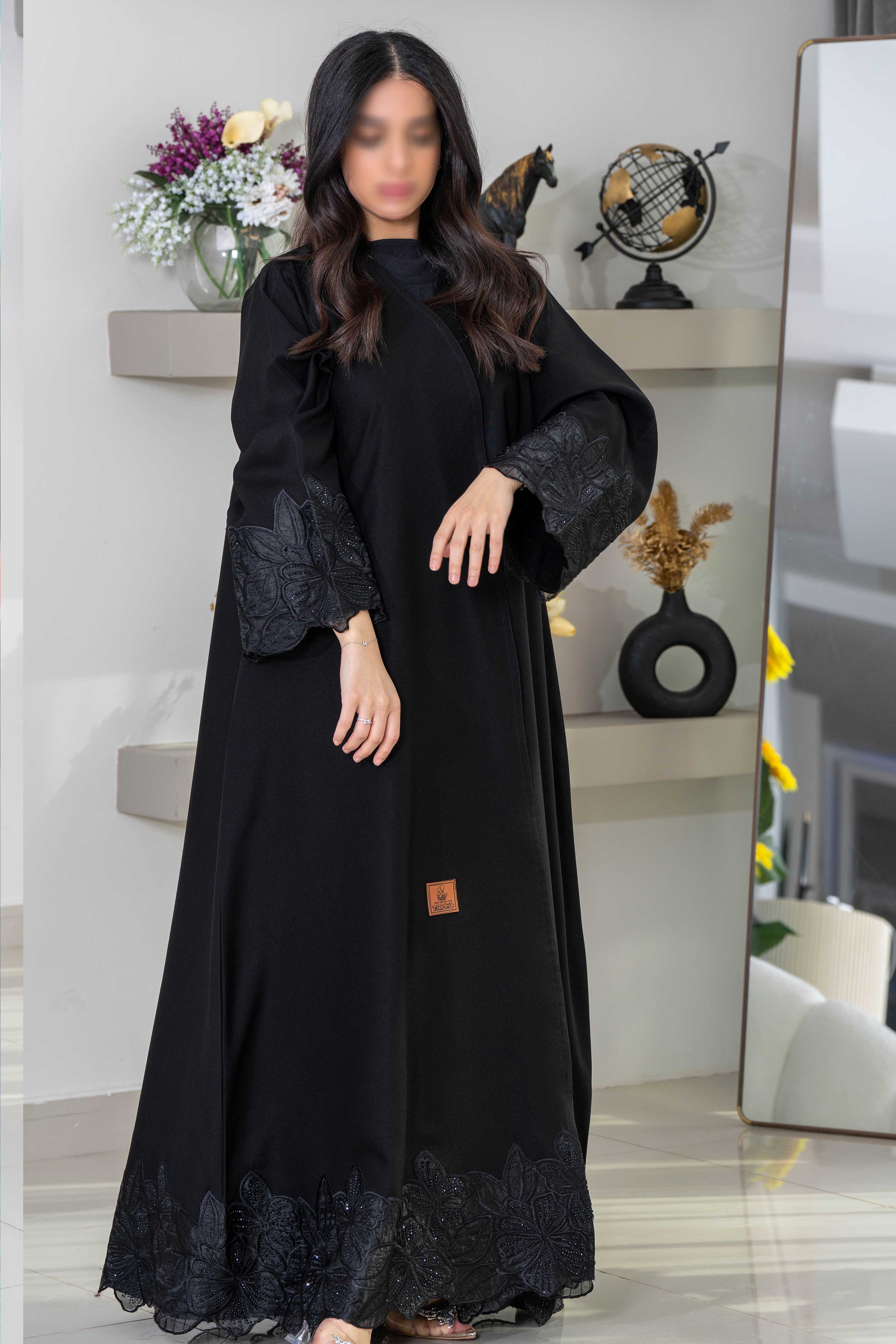 MWT4263 - عباية كلوش بتطريز مع كرستال - Aya