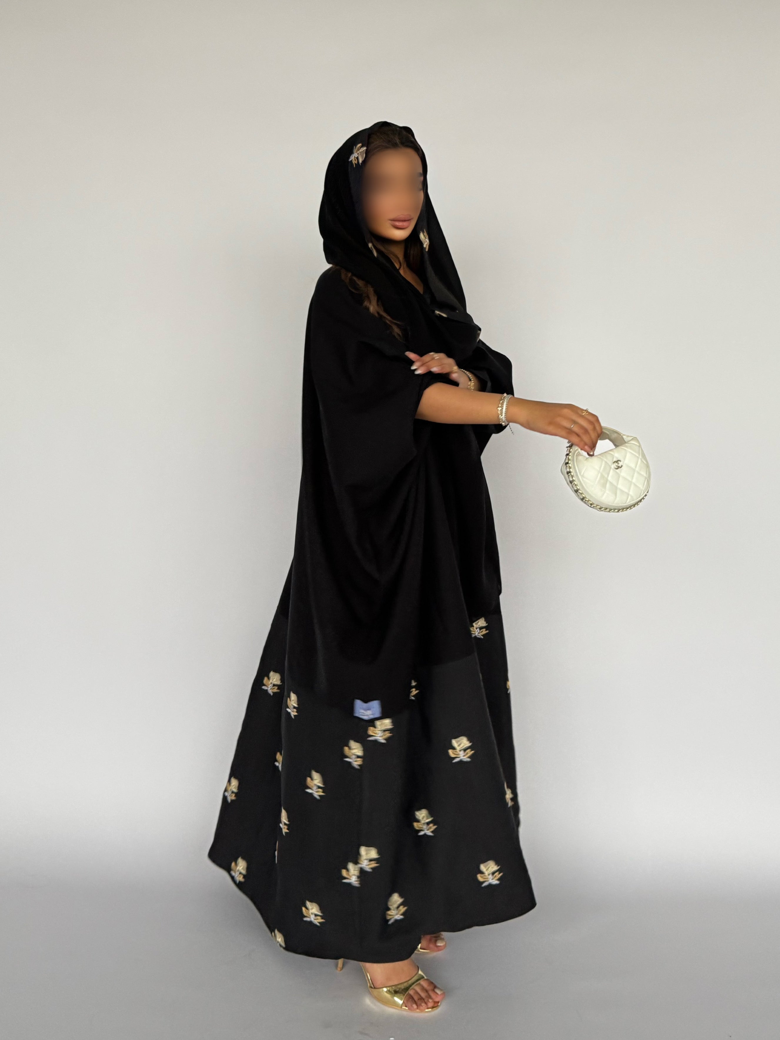 MW645 - Light Crepe Standing with Jacquard Half-Cloche