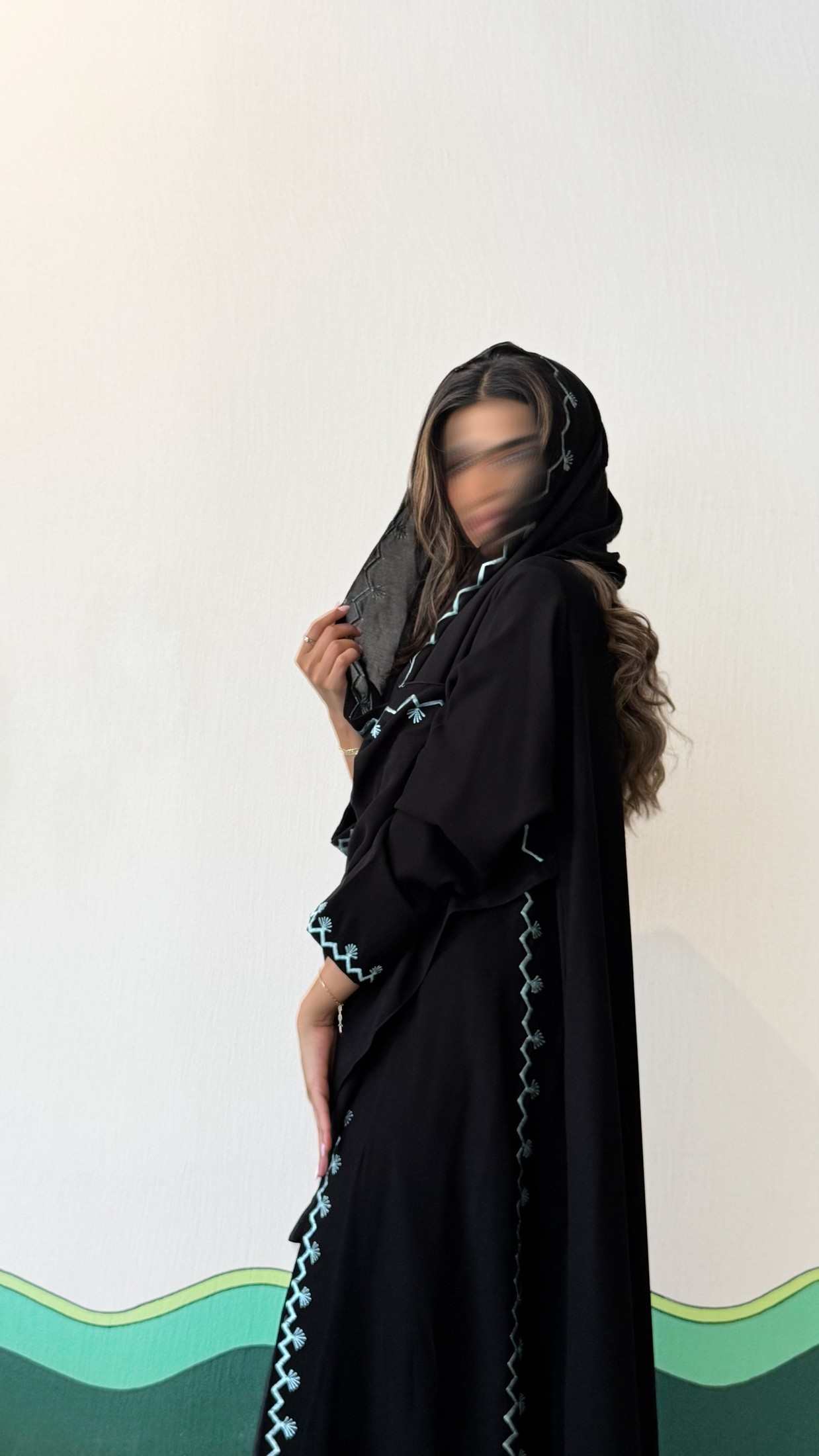 MW1716 - عباية صيفية بقماش بارد وتطريز يدوي - Aya