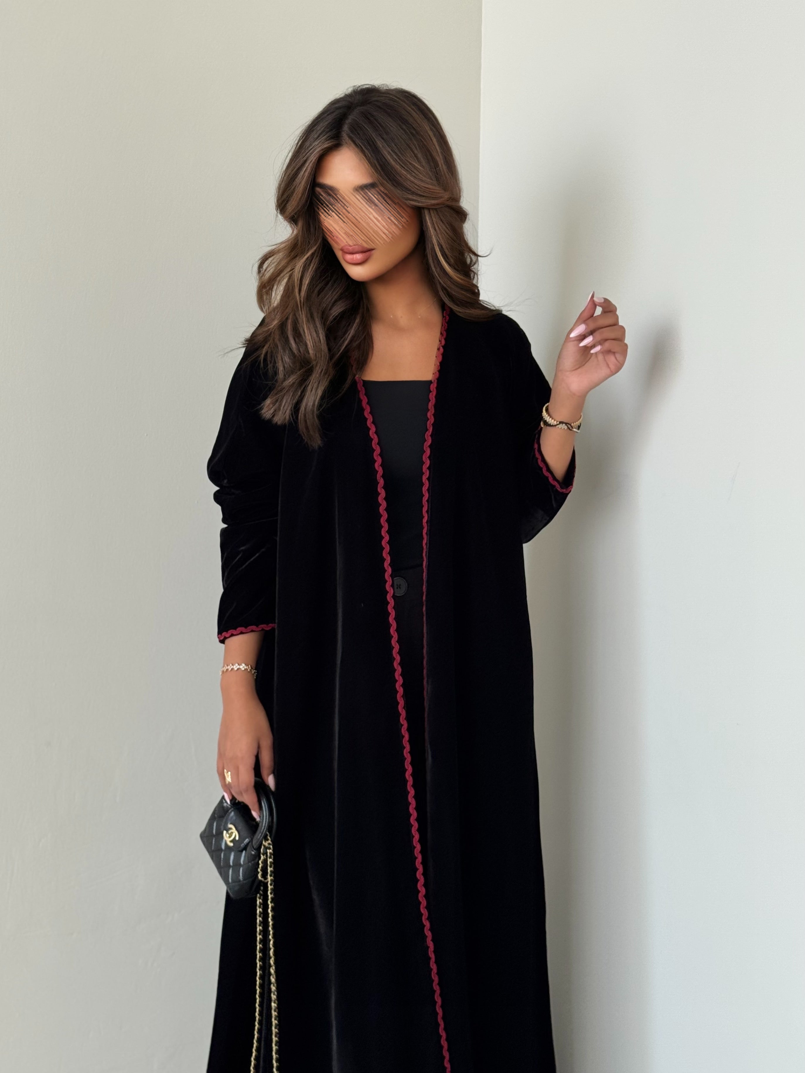 MWT553 - عباية مخمل - Aya