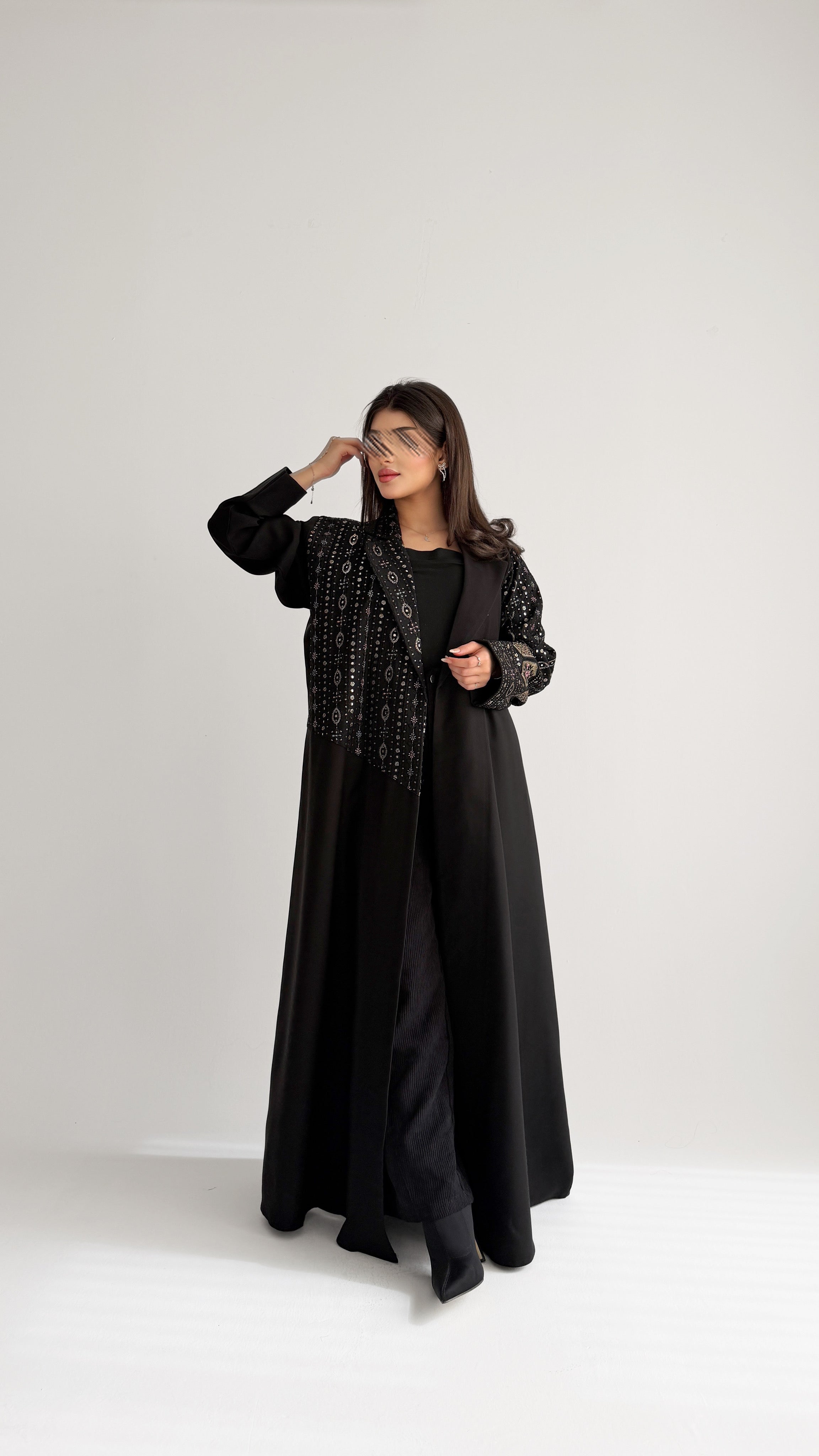 MWT1034 - عباية مع تدخيله لنن هندي - Aya