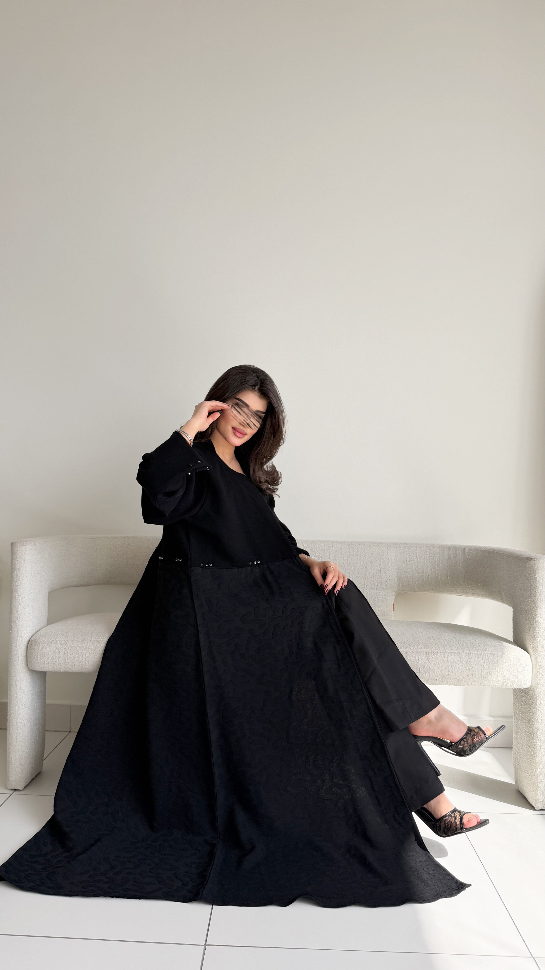 MW2023 - عباية تفته  مع اضافة كرستال - Aya