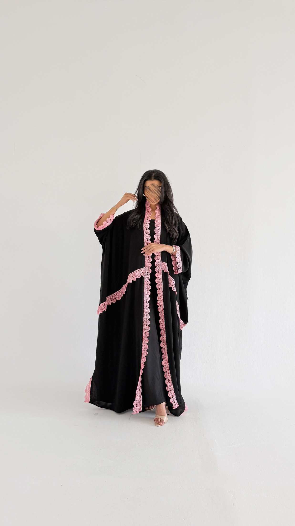 MW2163 -عبايه كريب مع اضافه كلفه مميزه وحصرية - Aya