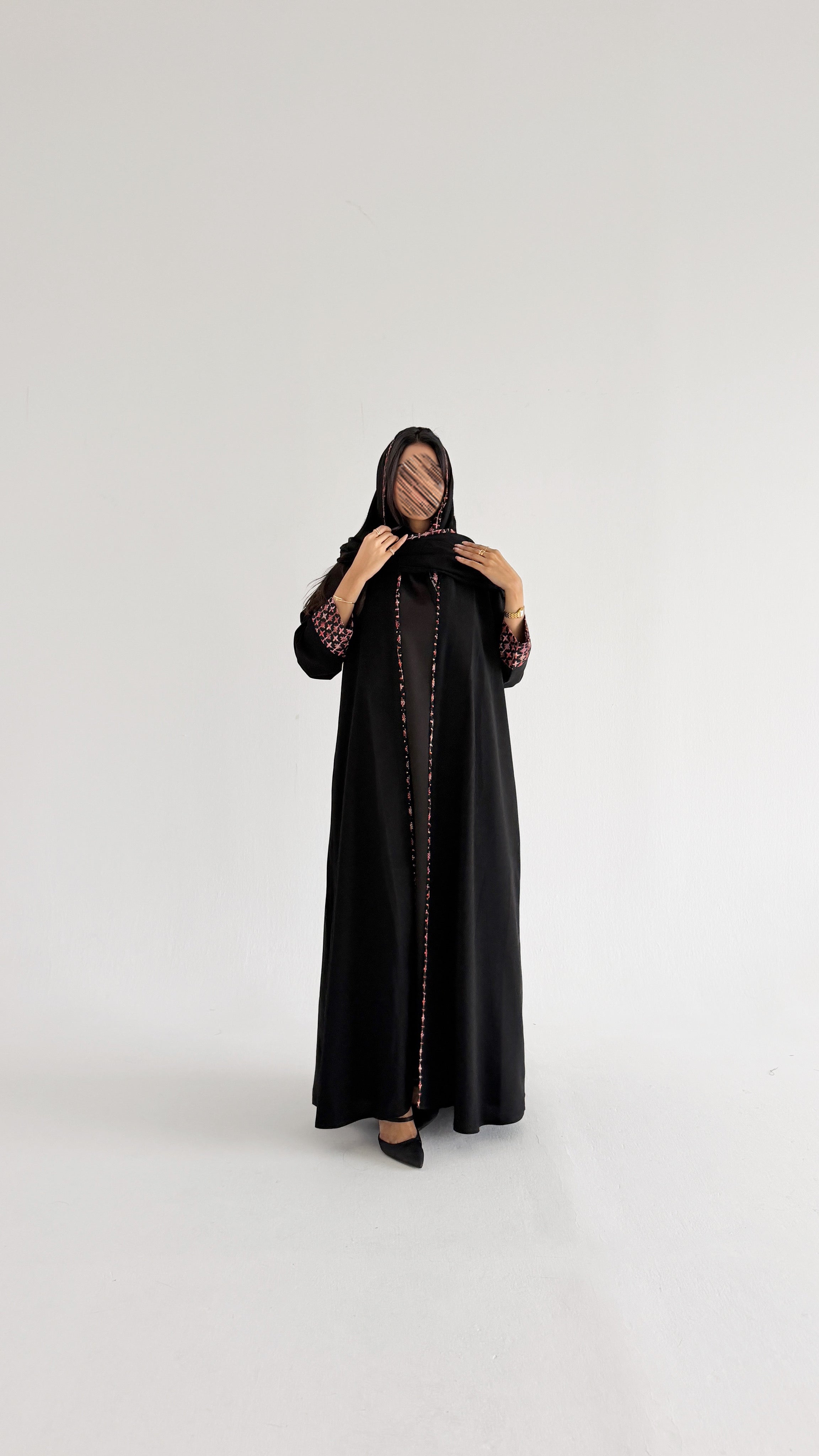 MWT5060 - عباية كريب اسود مع قماش برتقالي قيطان - Aya