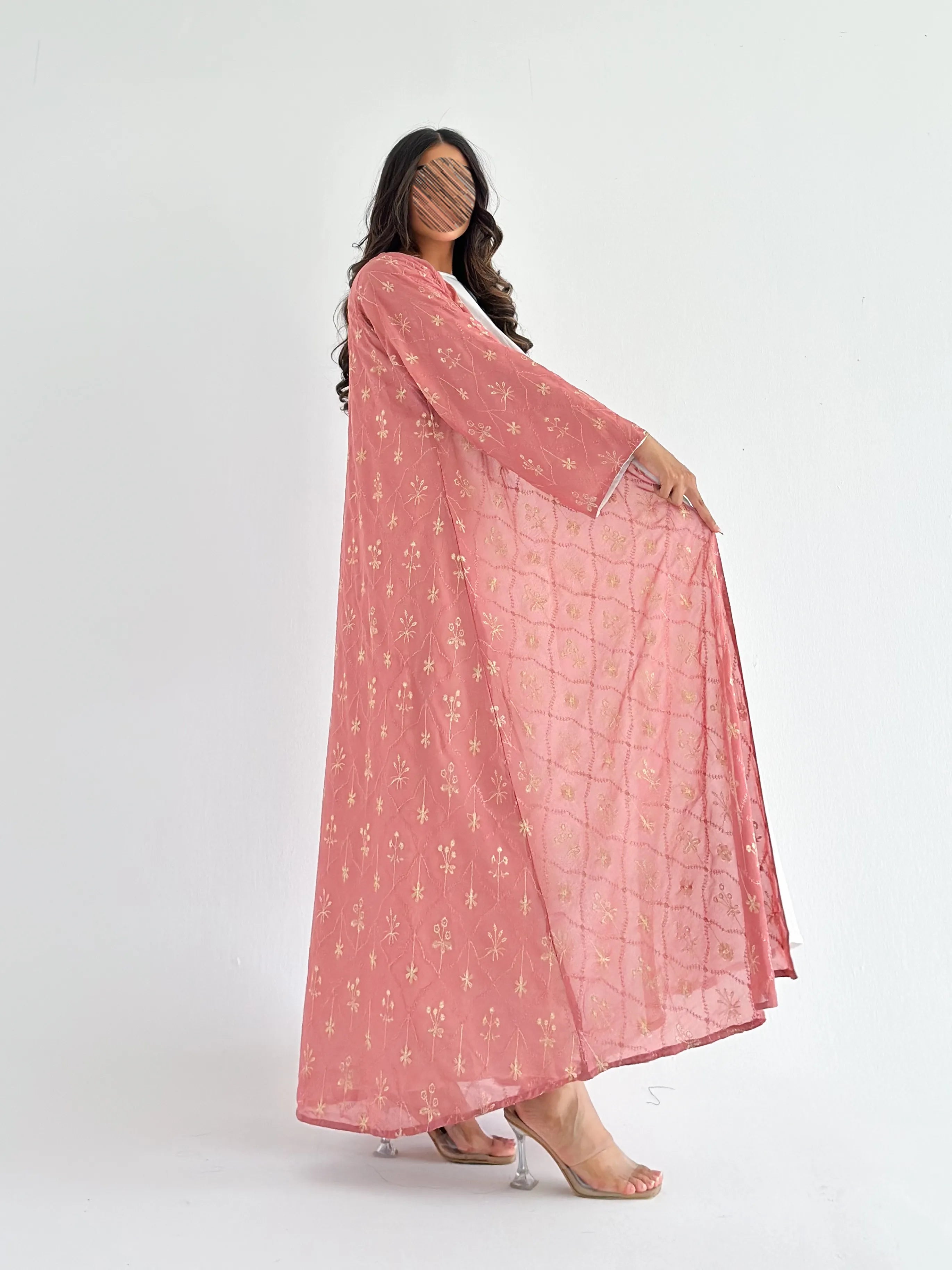 MWT2144 -عباية مطرزة