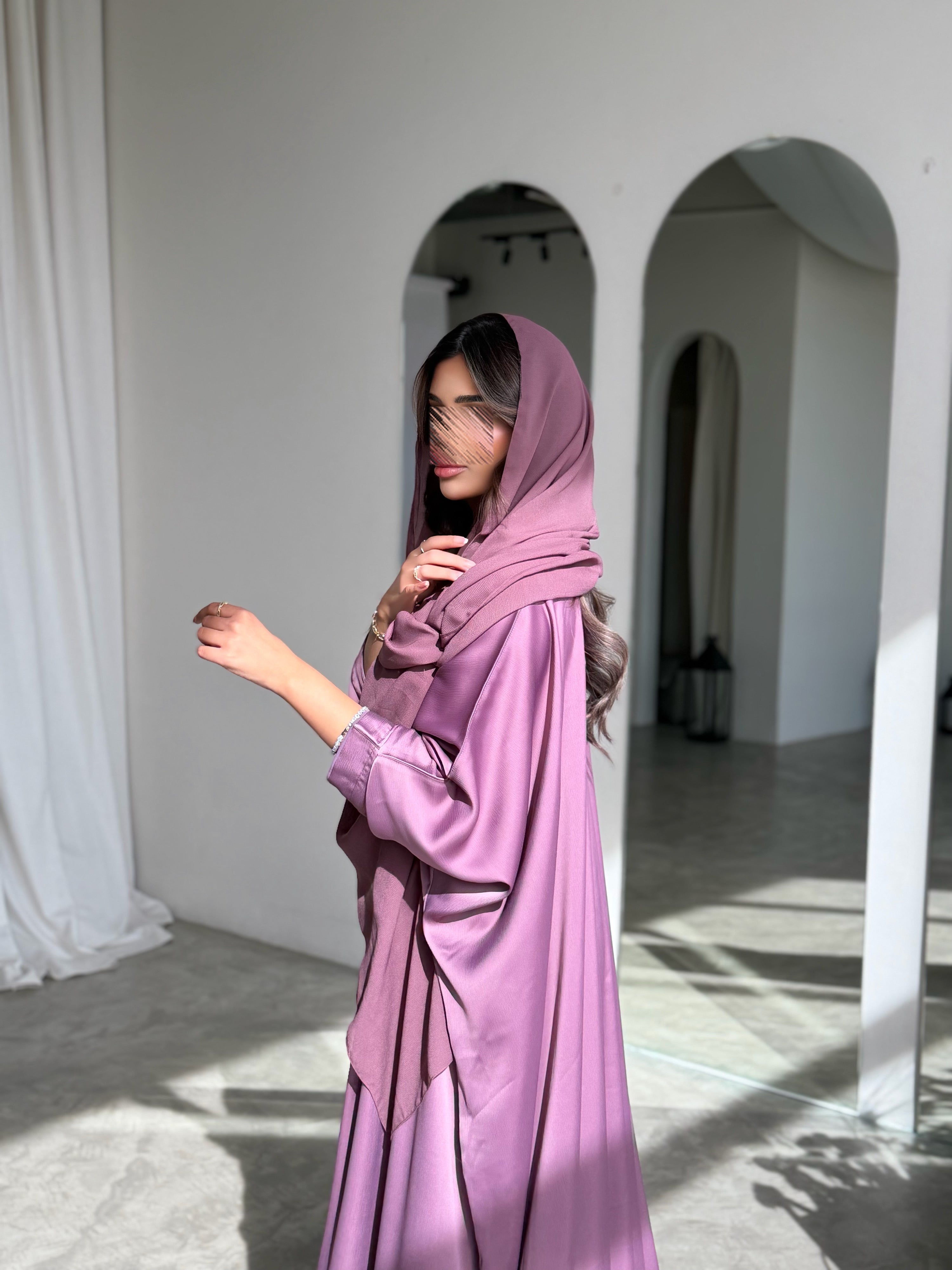 MWT775 - عباية كريب زهرية - Aya