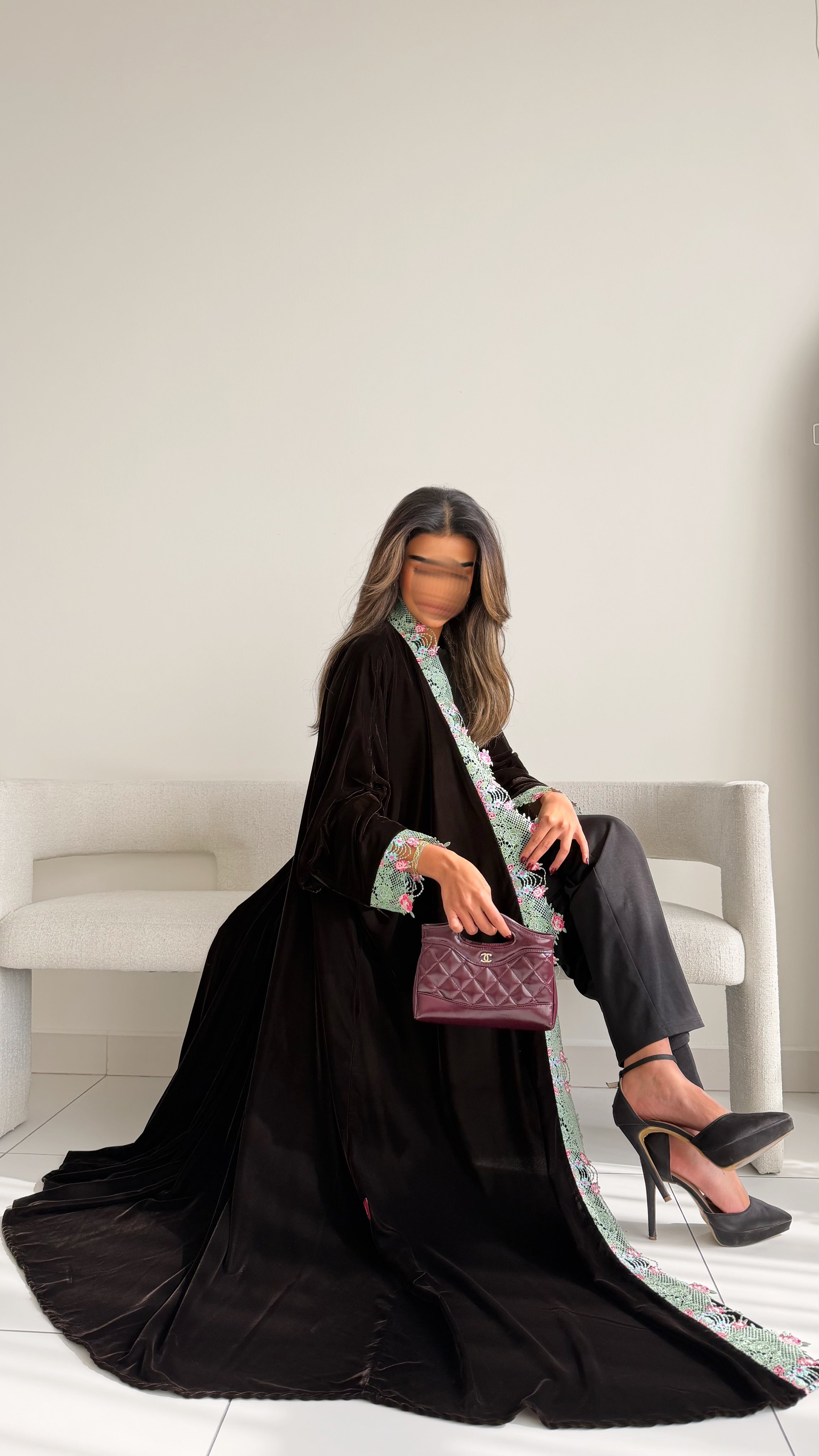 MW645 - Light Crepe Standing with Jacquard Half-Cloche