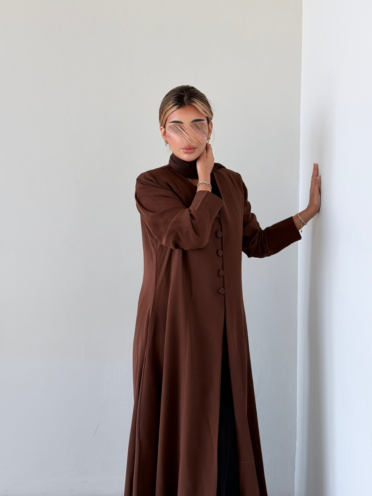 MWT4146 - عباية بليزر بني خفيفة و عملية - Aya