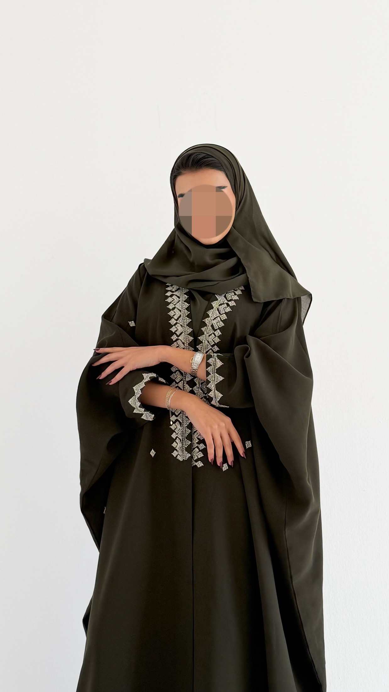 MWT679 - عباية زيتي تطريز - Aya