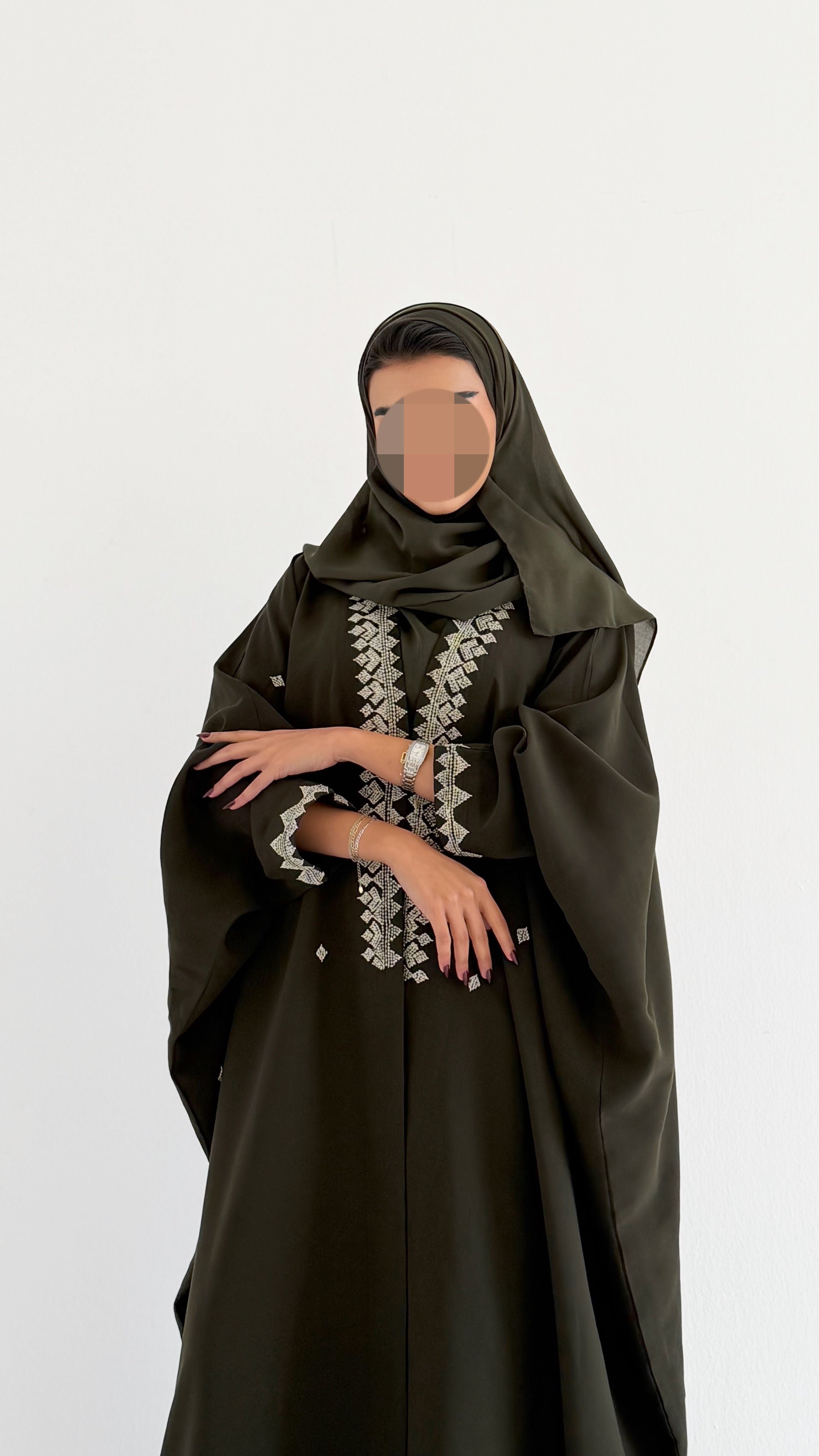 MWT679 - عباية زيتي تطريز - Aya