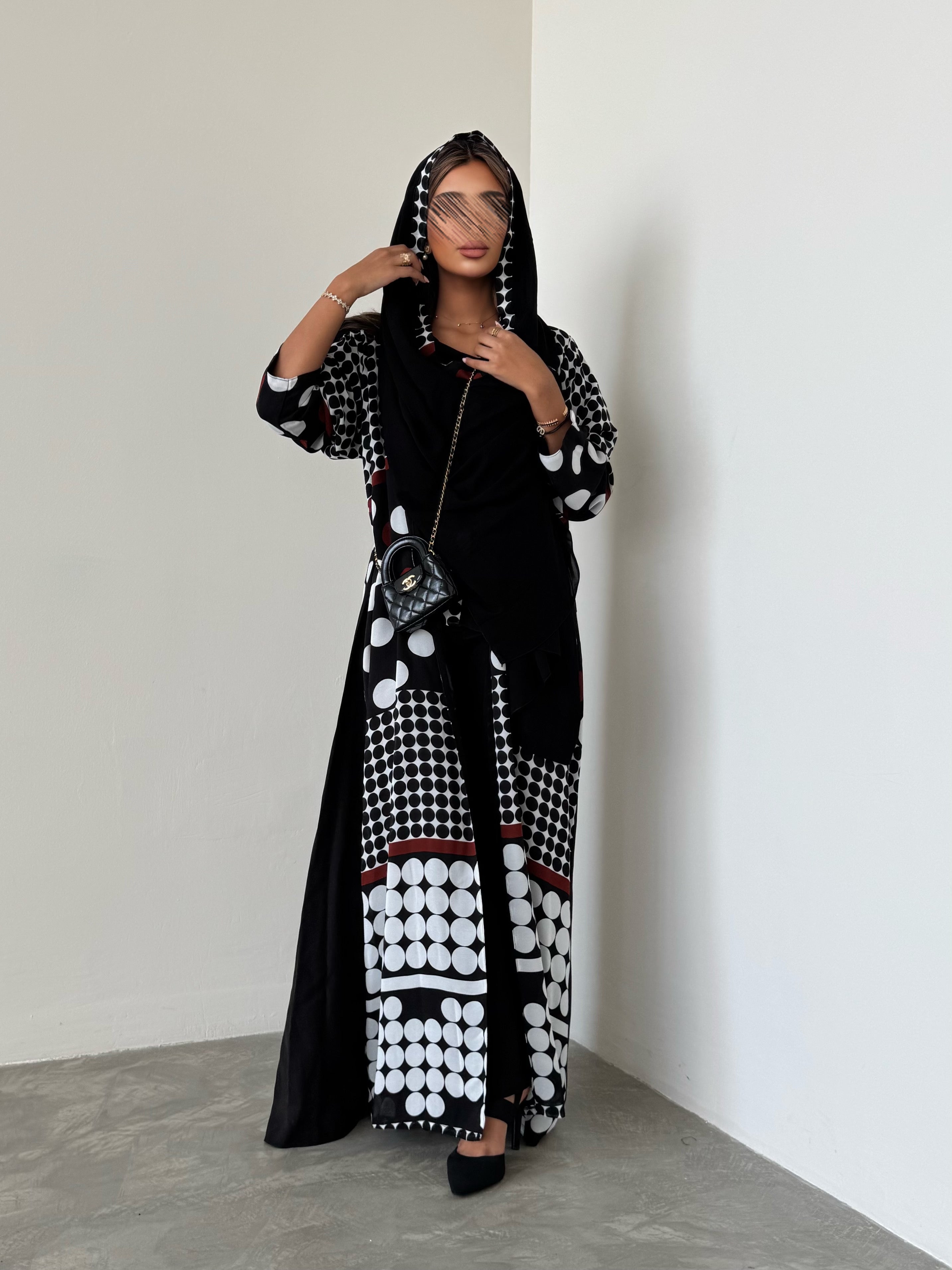 MWT560 - عباية دوائر طباعة - Aya