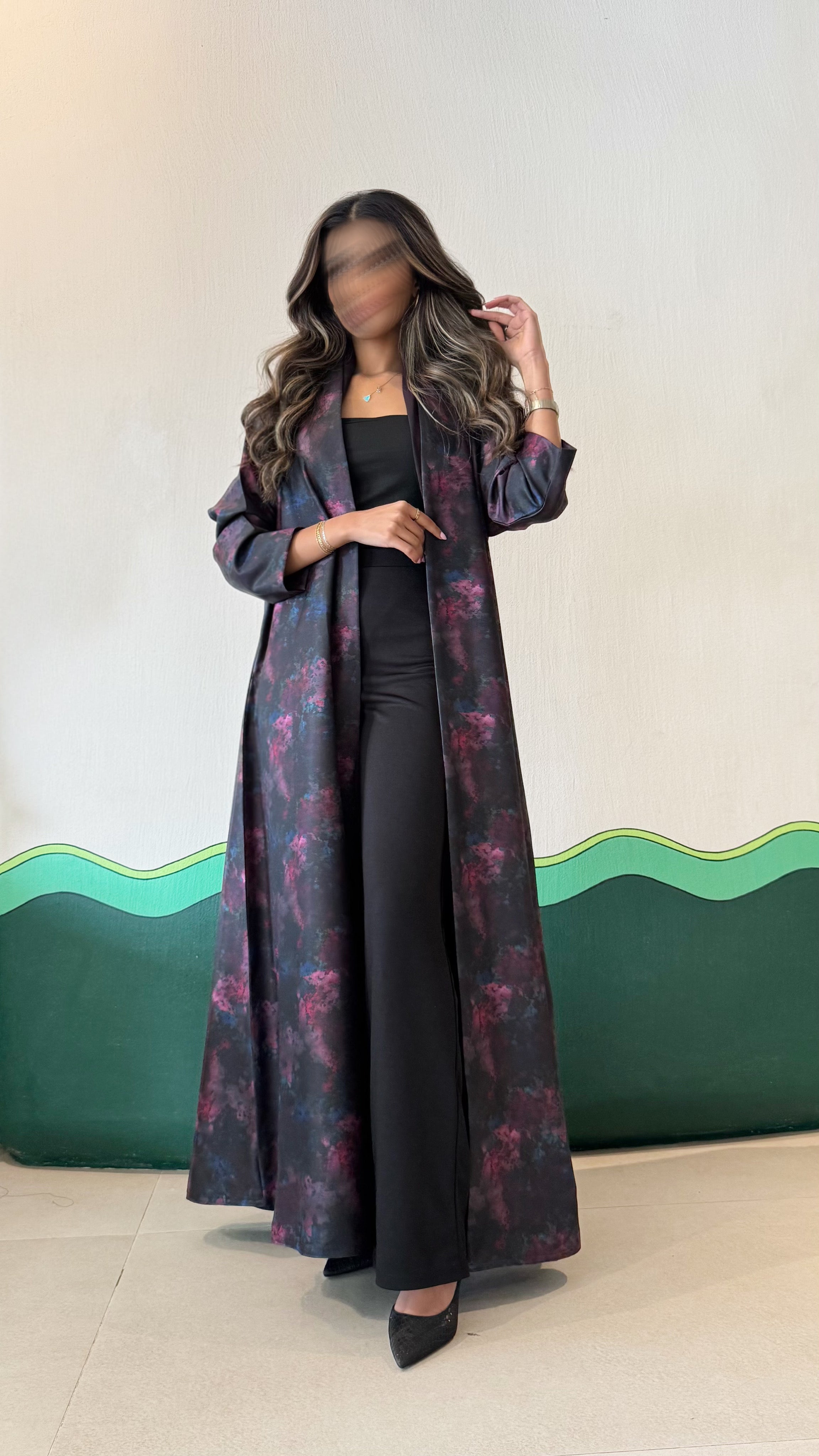 MW645 - Light Crepe Standing with Jacquard Half-Cloche