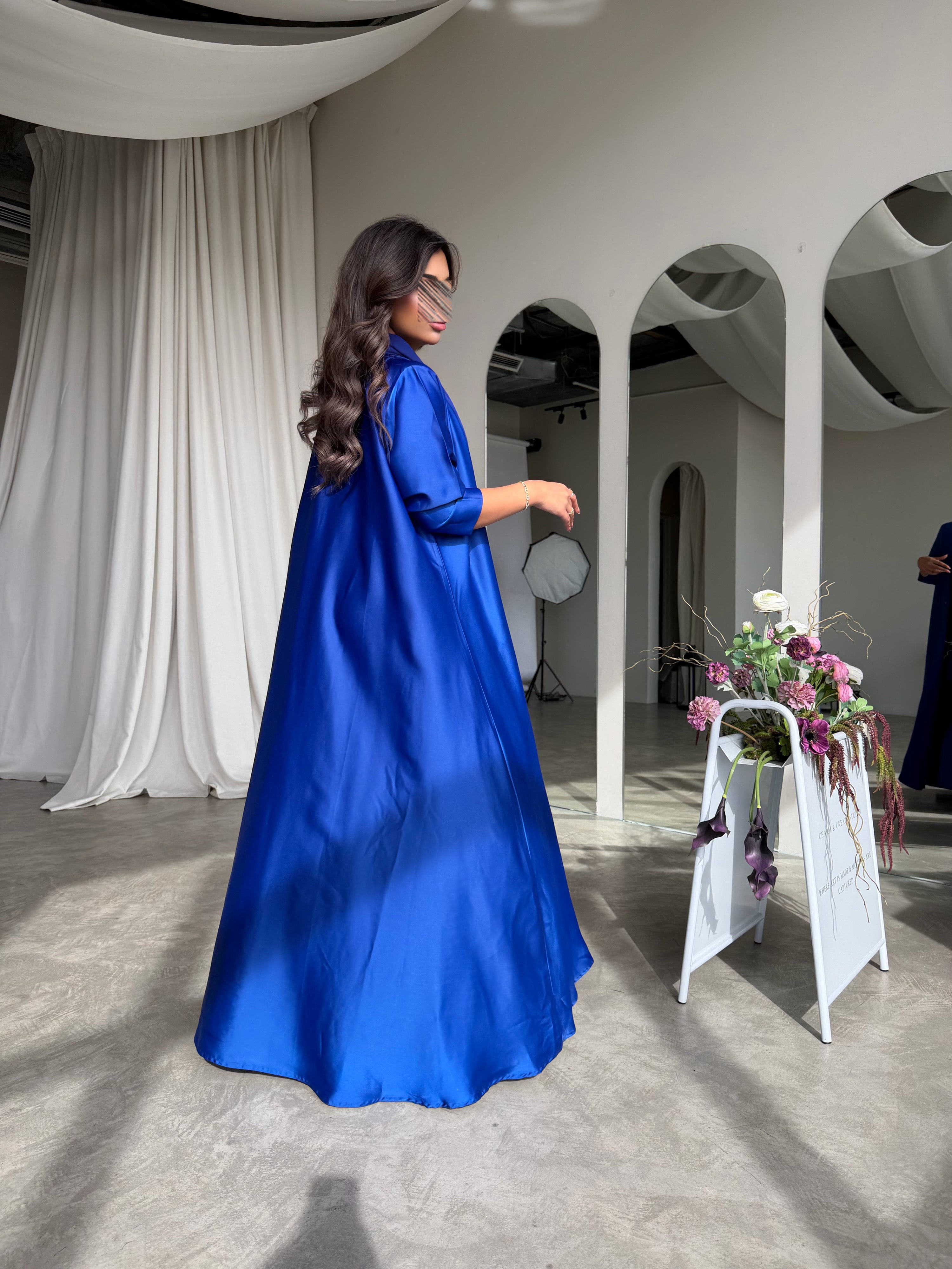 MWT777 - عباية كريب ازرق - Aya