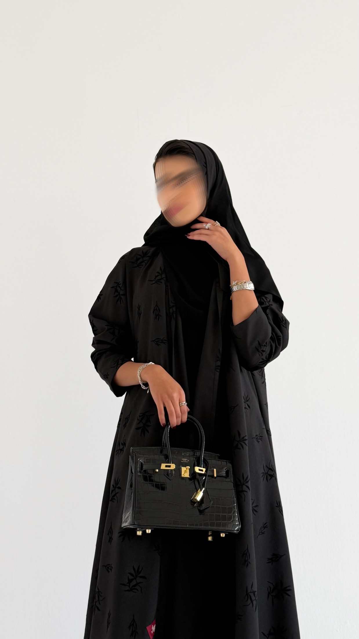 MWT701 -  Black abaya with black floral embroidery |  عباية سودا بتطريز مورد - Aya