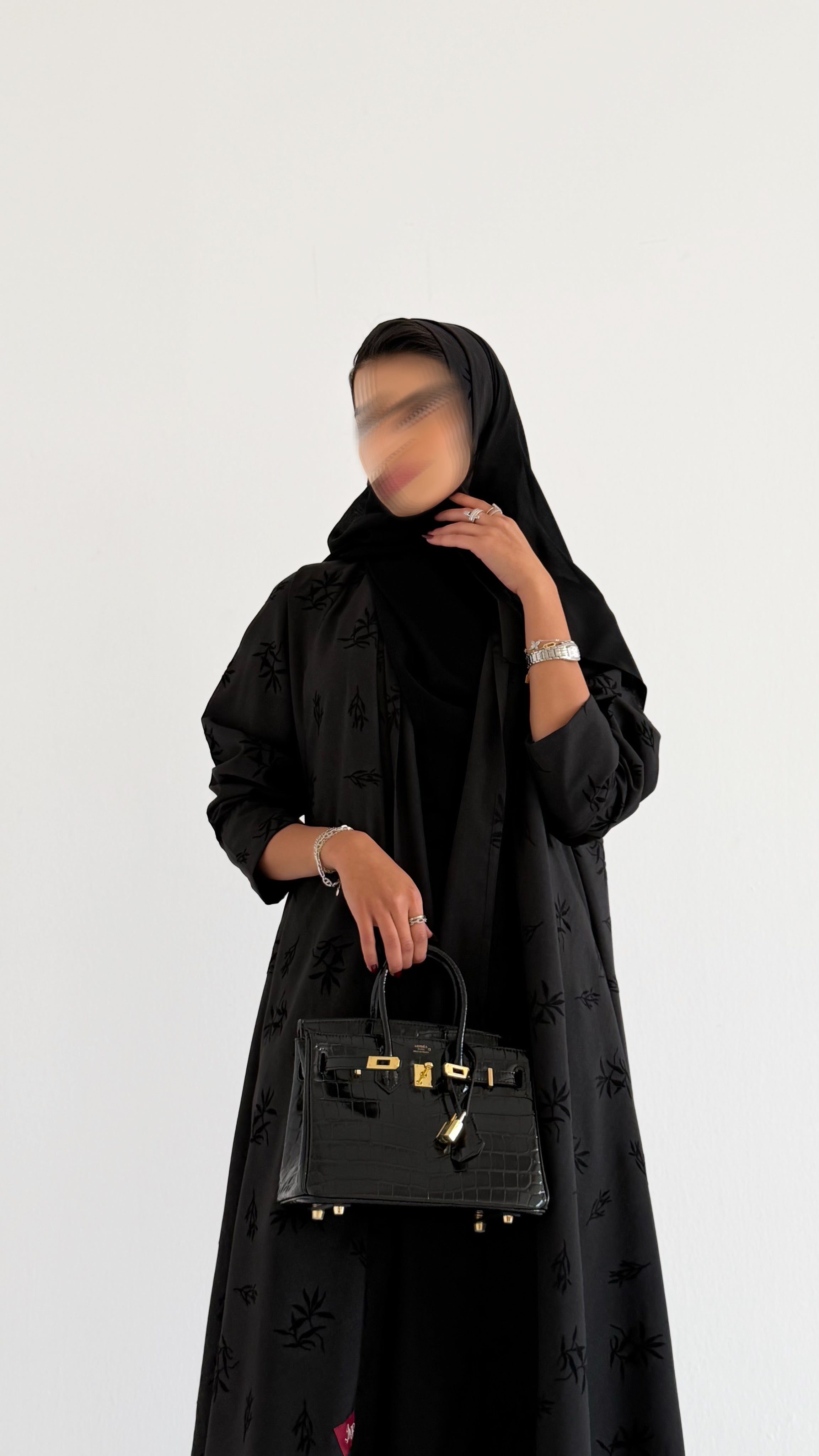 MWT701 -  Black abaya with black floral embroidery |  عباية سودا بتطريز مورد - Aya