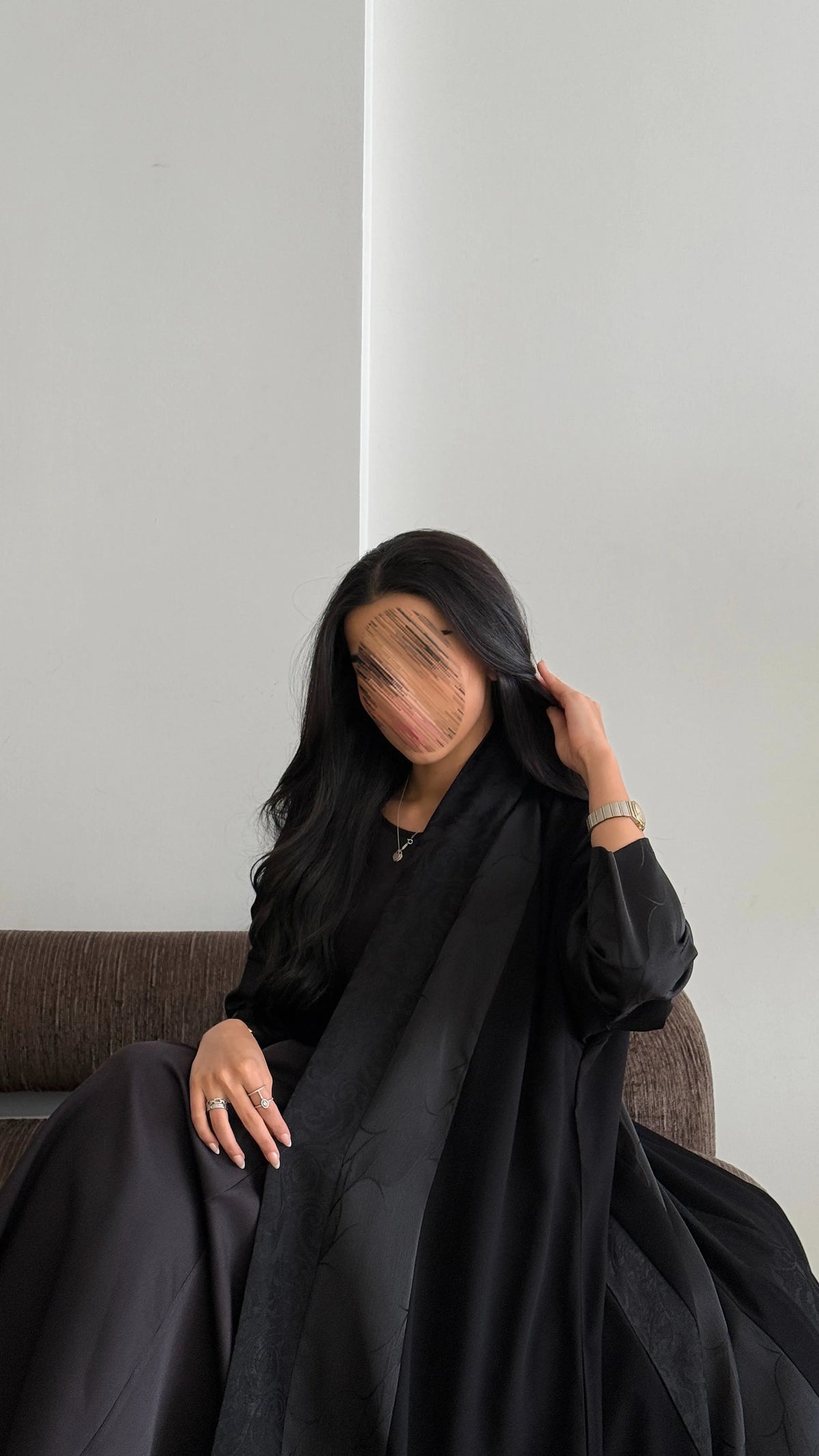 MW439 - عباية سوداء بتدخيلة ثلاث اقمشه مميزه - Aya