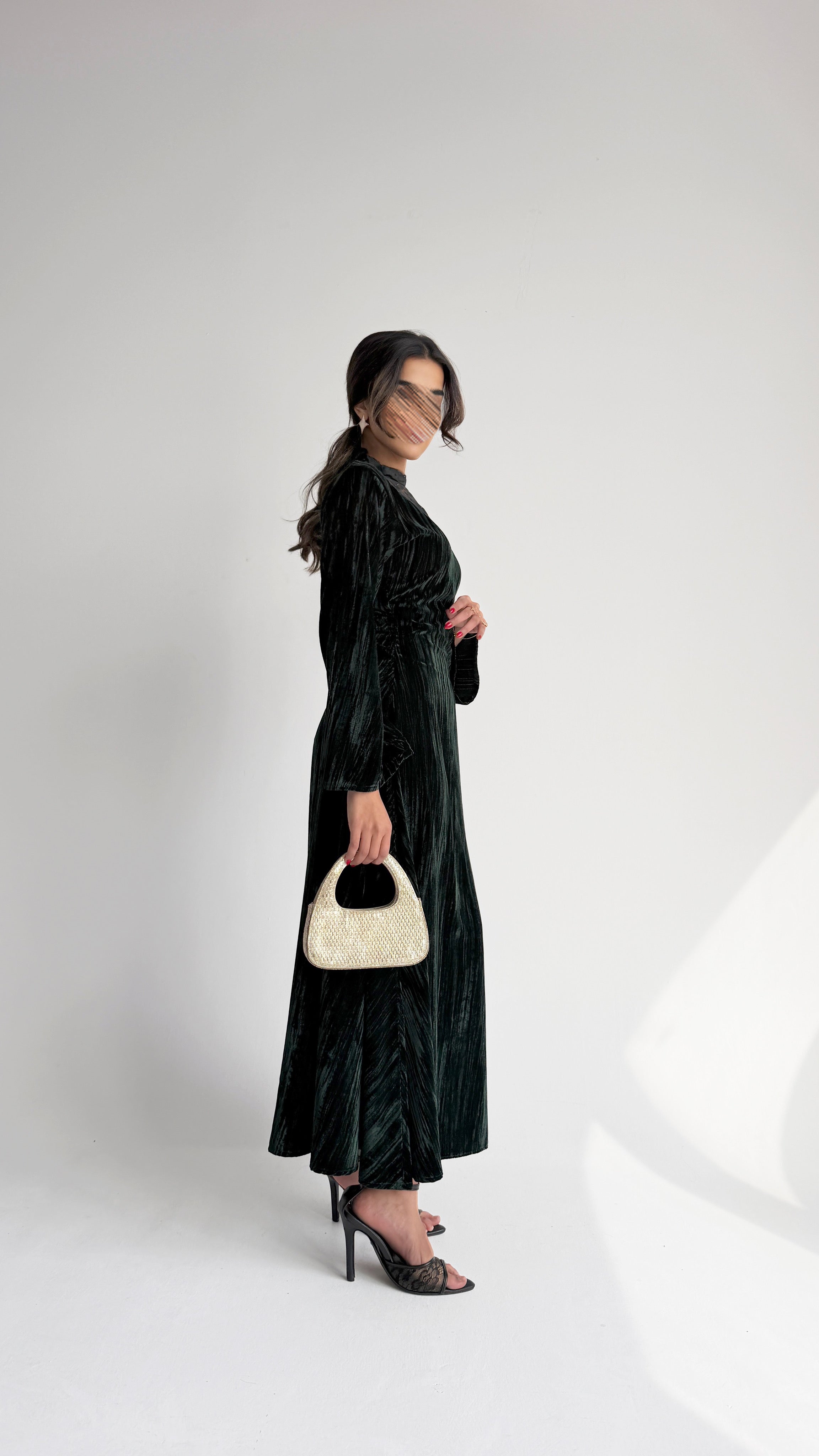 MWJ007 - جلابية مخمل مكسر بلمسة كلفة راقية تعزز فخامة التصميم - Aya