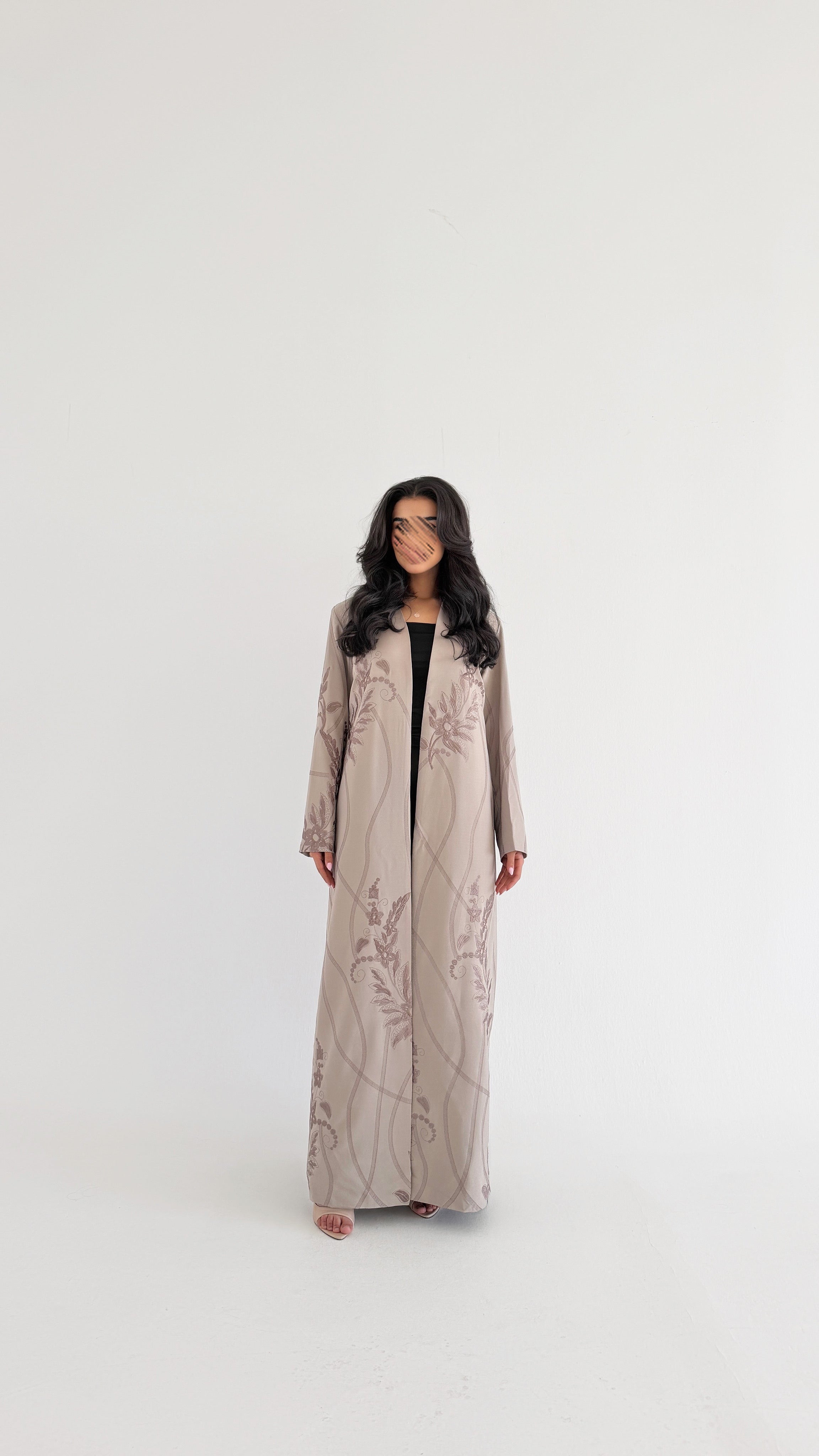 MW2030 - عبايه كريب تطريز كامبيوتر كامل - Aya