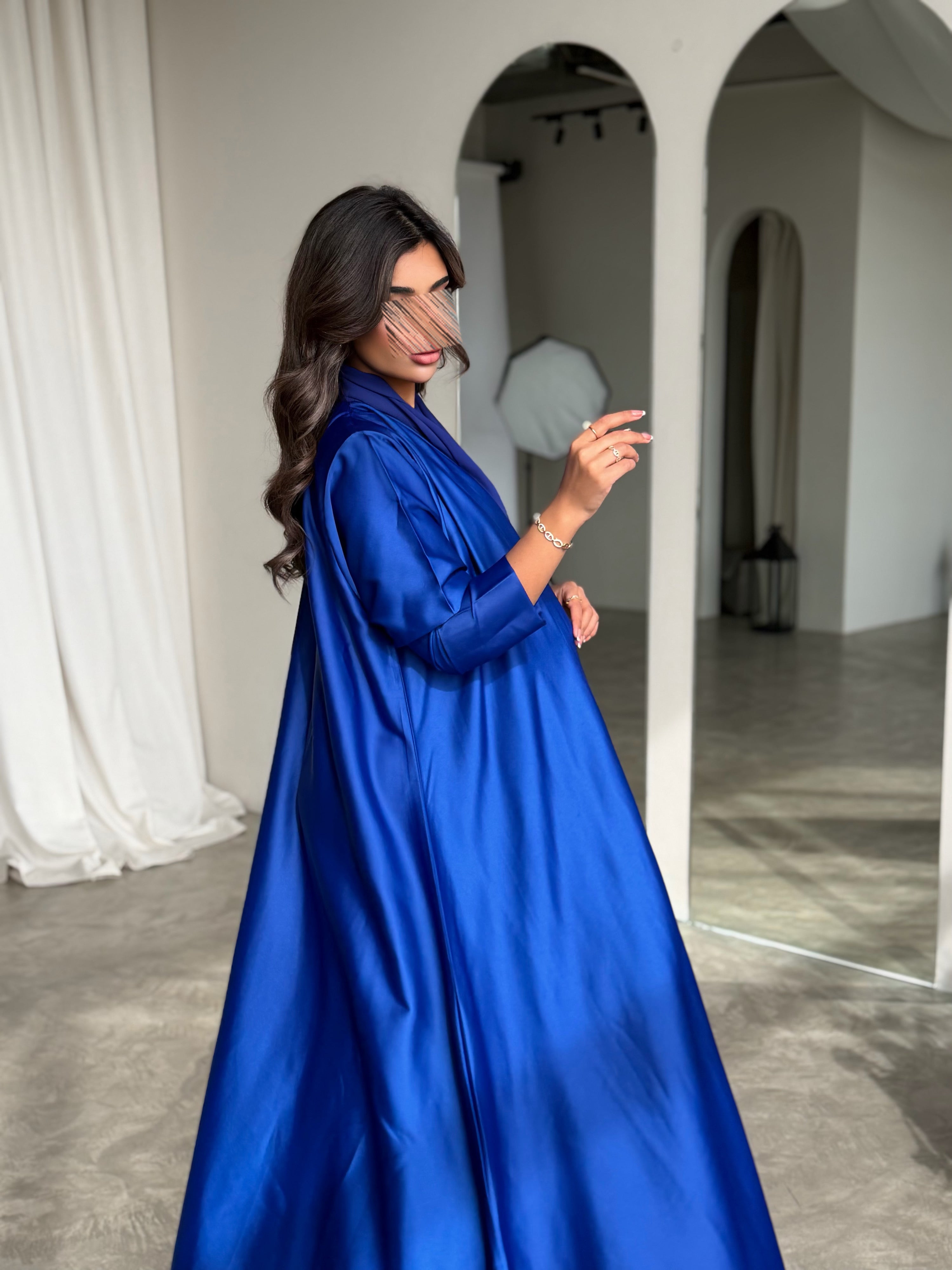 MWT777 - عباية كريب ازرق - Aya