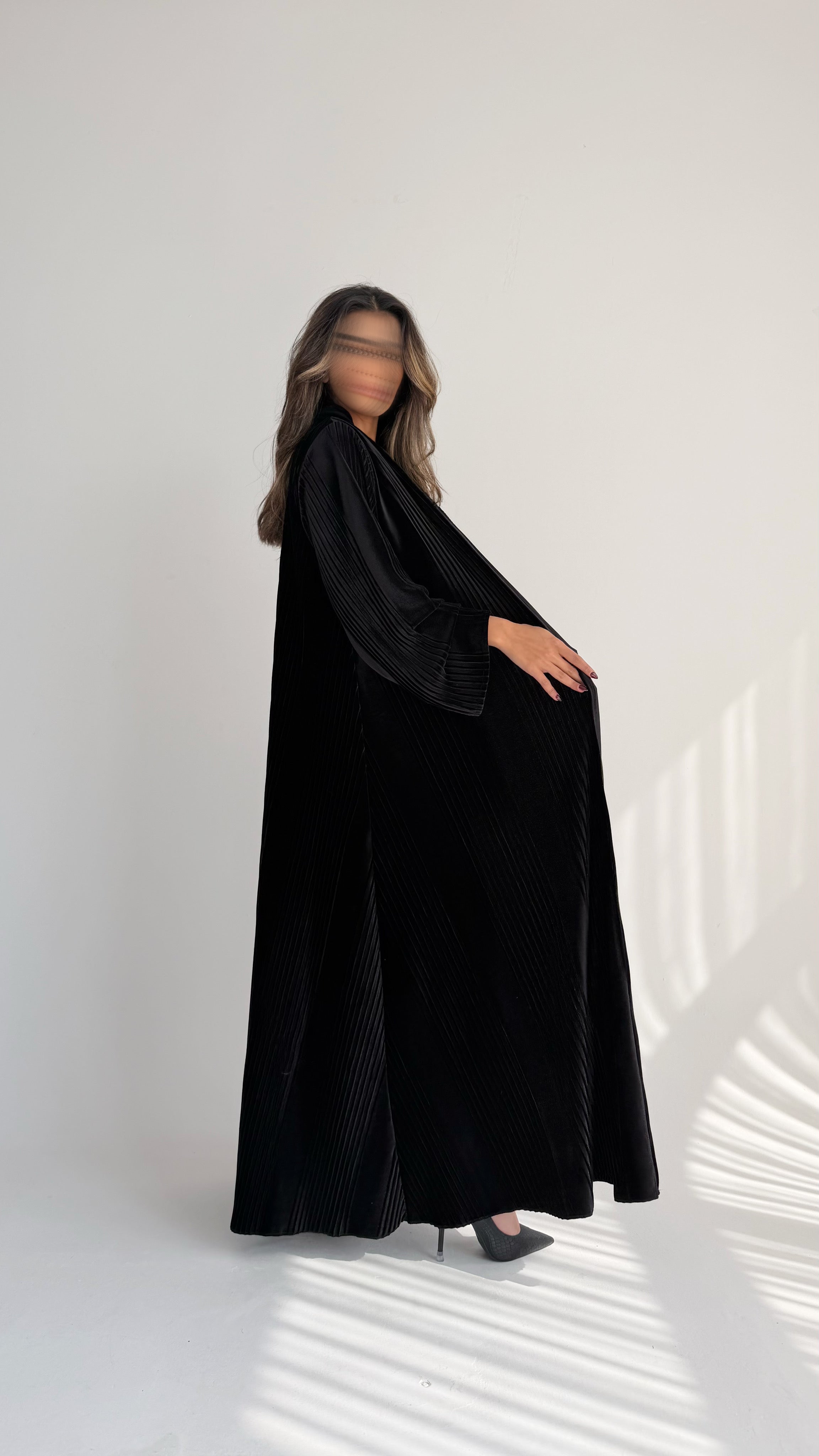 MW645 - Light Crepe Standing with Jacquard Half-Cloche