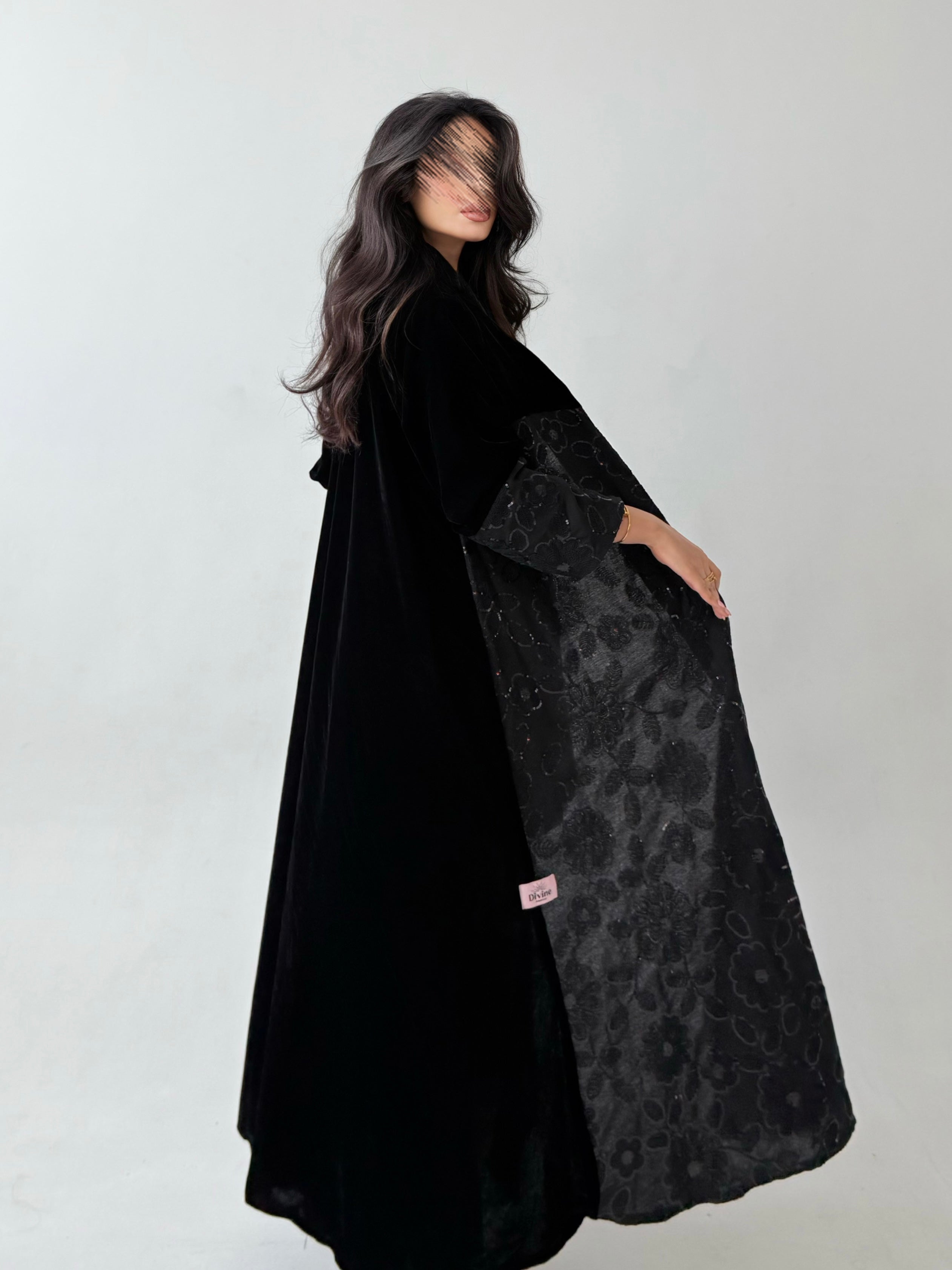 MW645 - Light Crepe Standing with Jacquard Half-Cloche