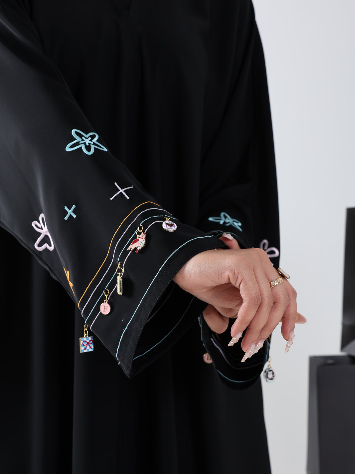 MWT4064 - Charms abaya – شارمز عبايه - Aya