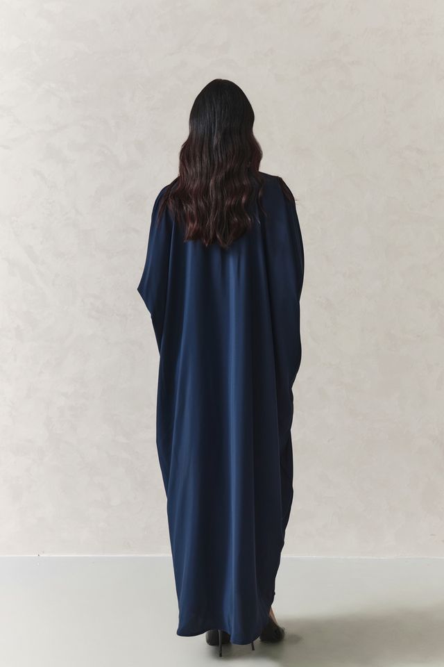 MW1876 -عباية كريب سادة