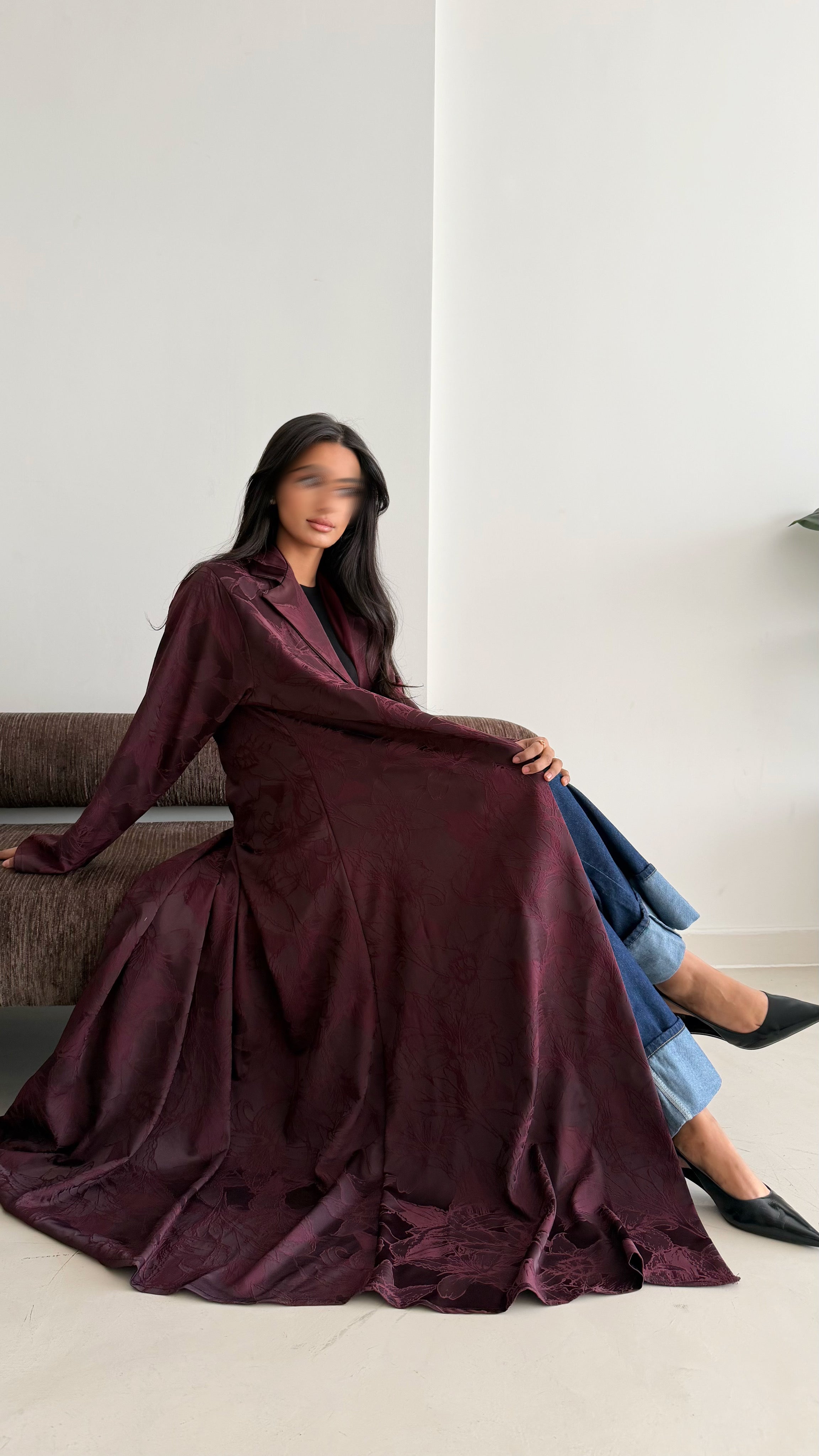 MWT812 - عباية بليزر عنابي جاكار - Aya