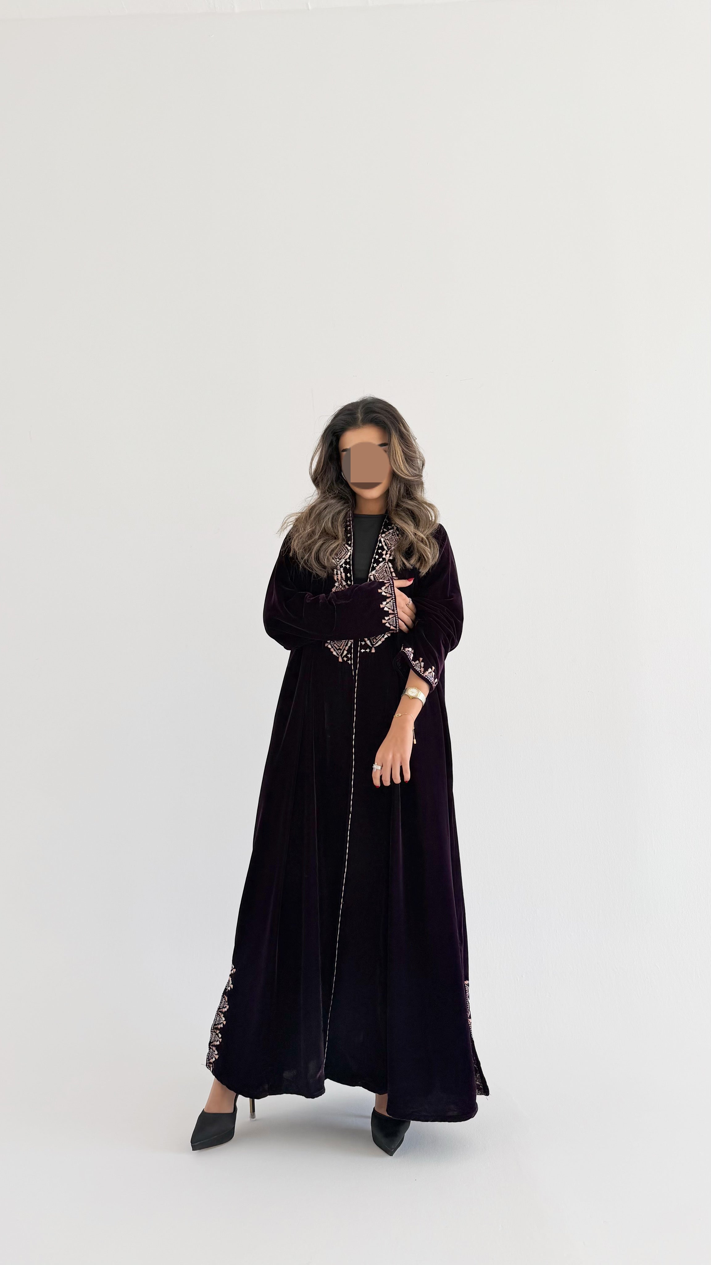 MWT685 - عباية تطريز موفي - Aya