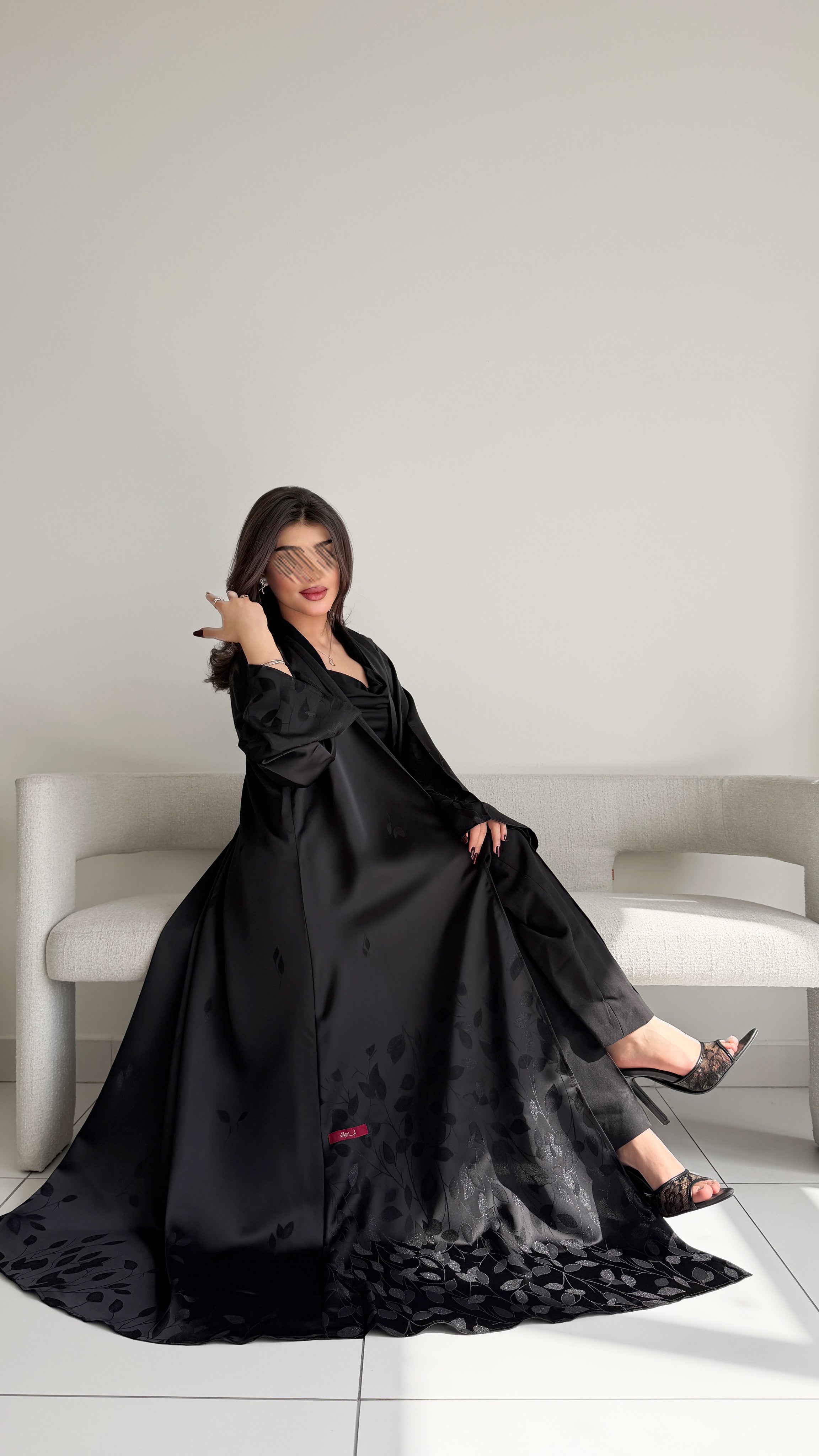 MW1868 - عباية  اسود راقي بخامة الجاكار - Aya