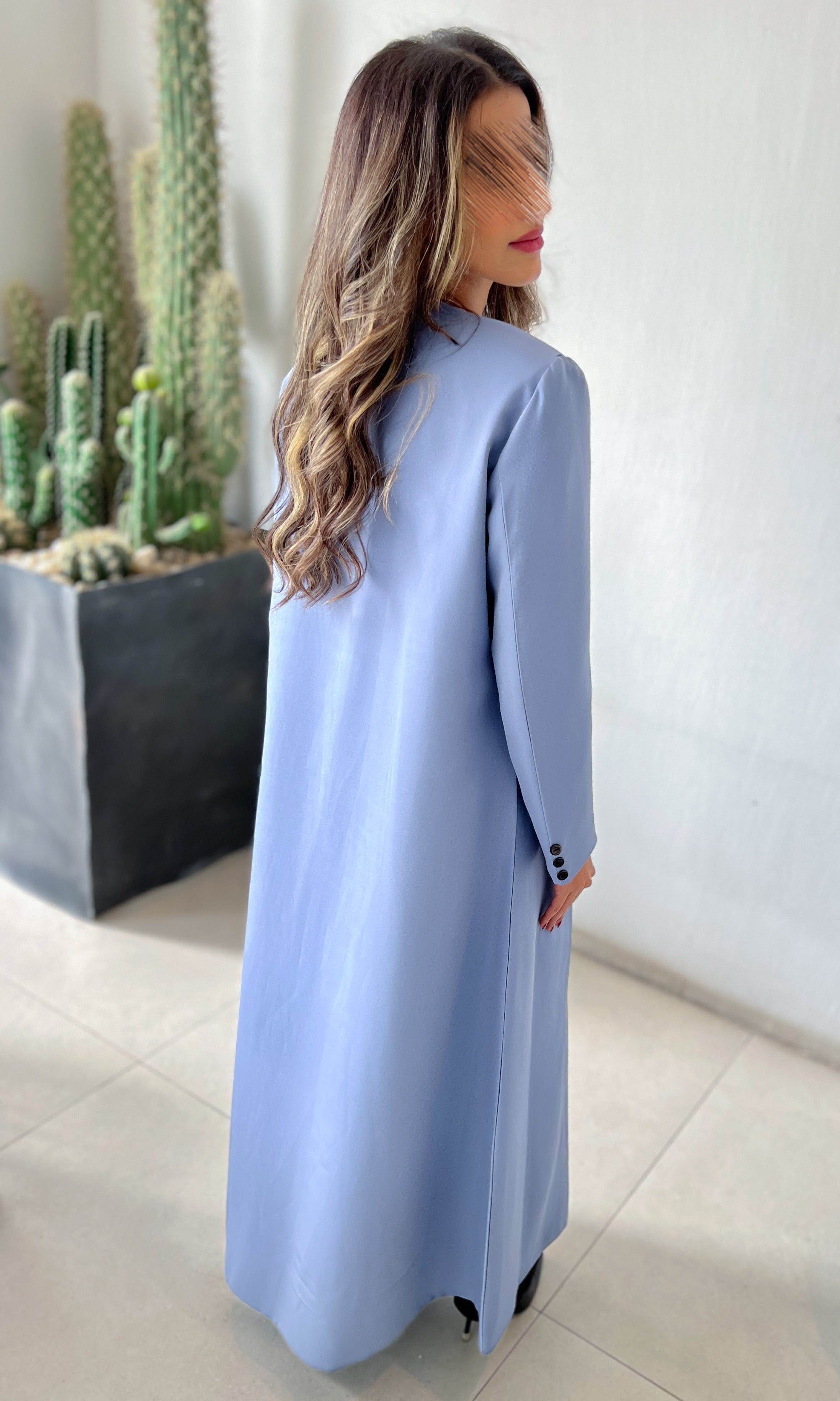 MW645 - Light Crepe Standing with Jacquard Half-Cloche